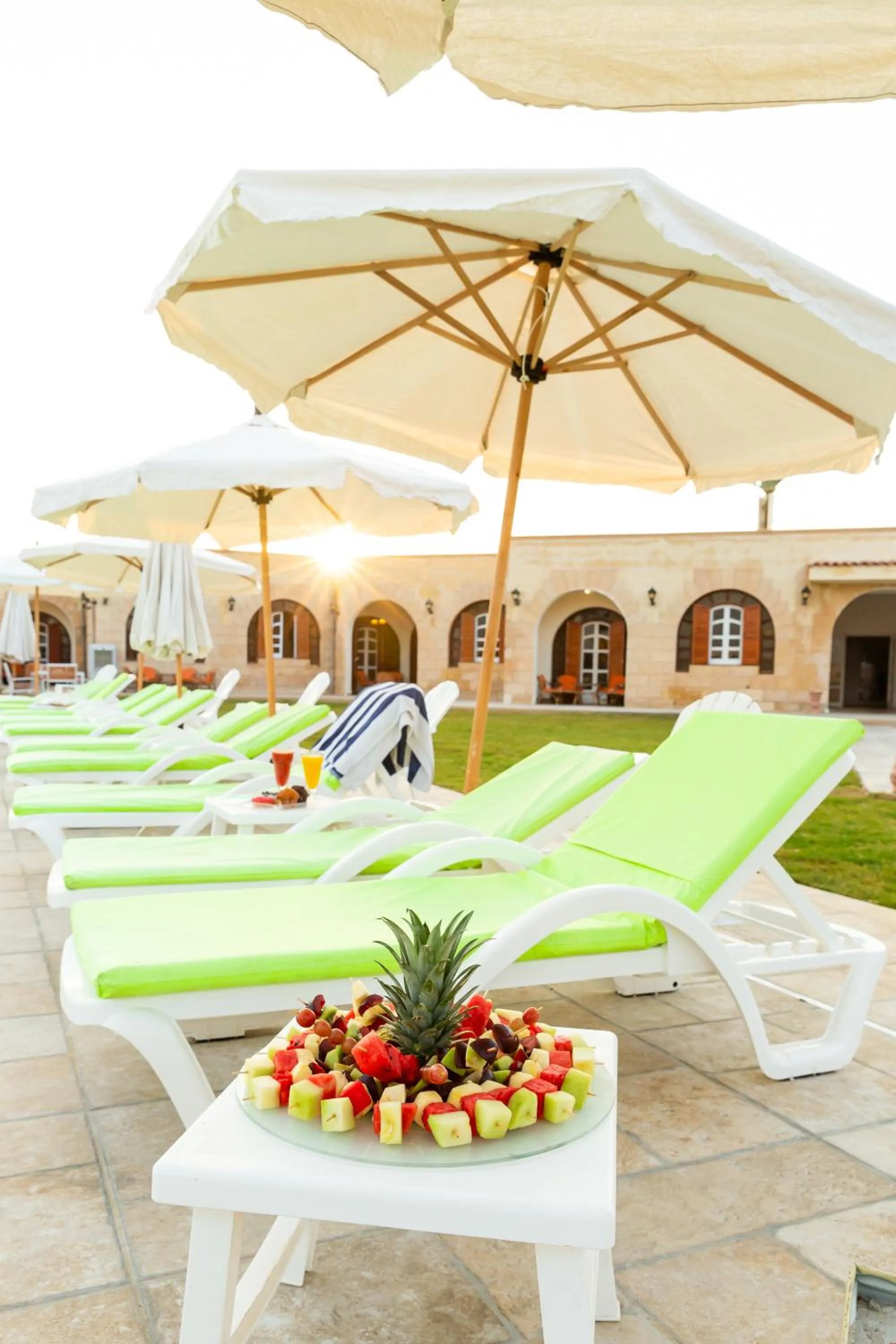 Golden Lake Marina Hotel