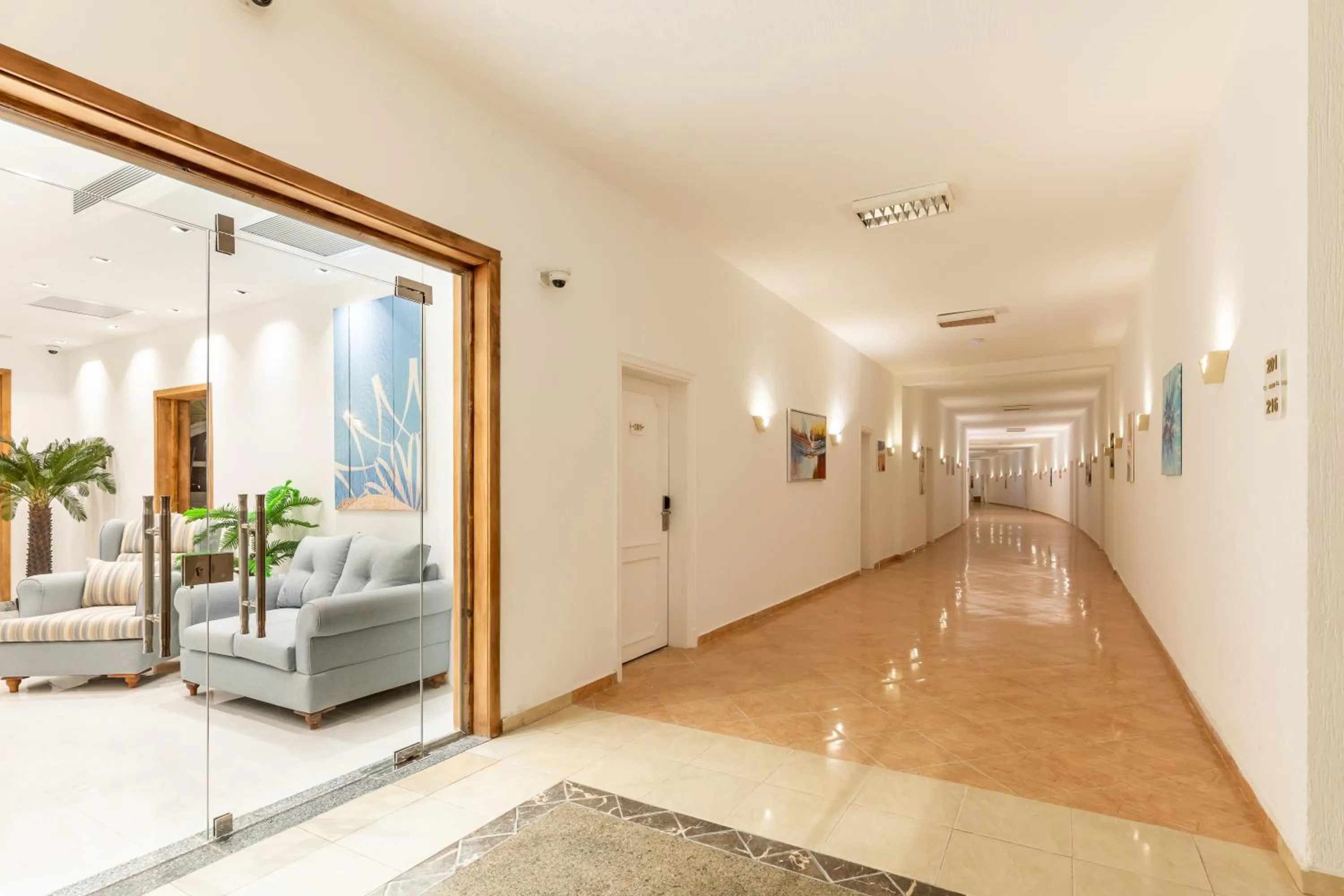 Golden Lake Marina Hotel