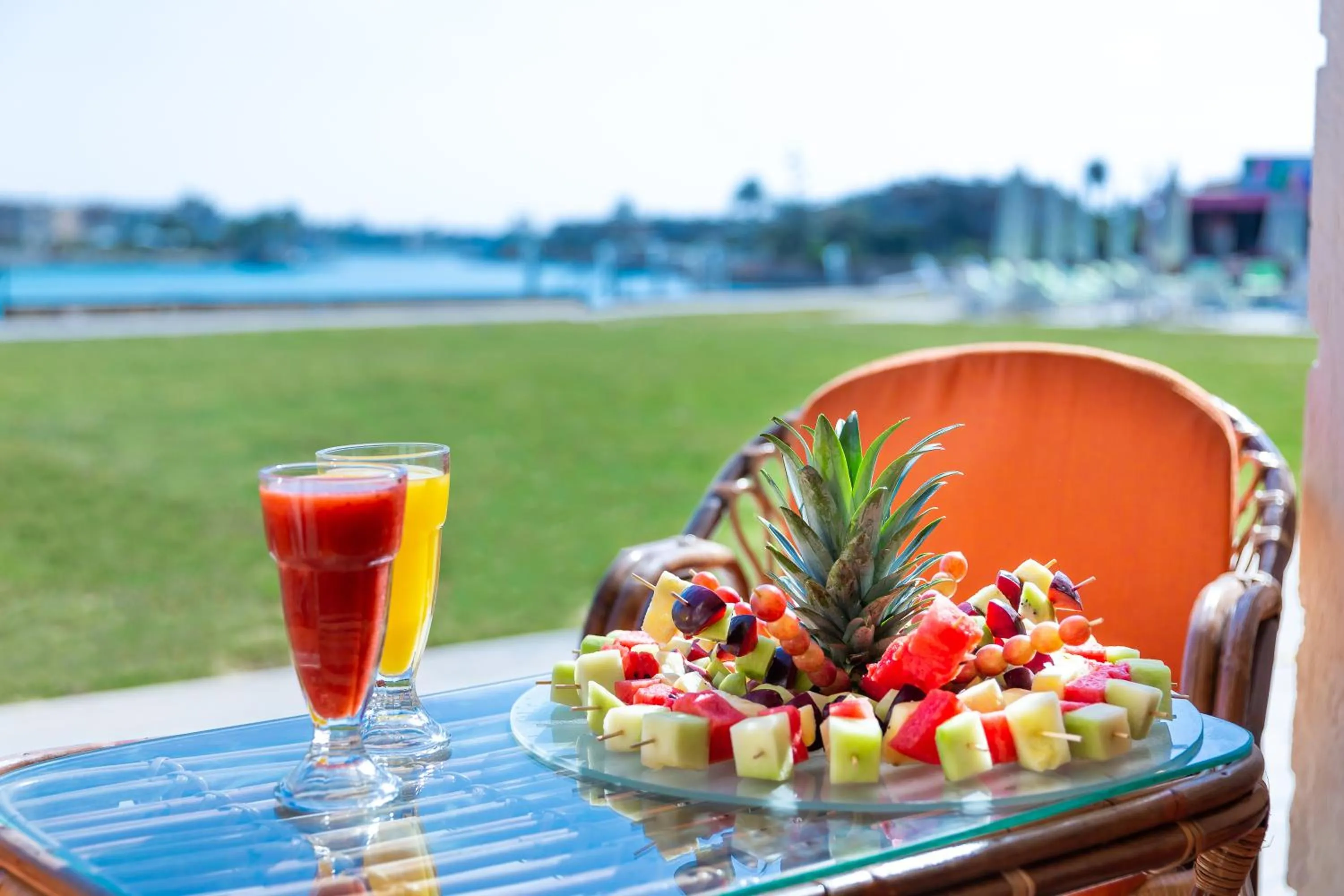 Golden Lake Marina Hotel