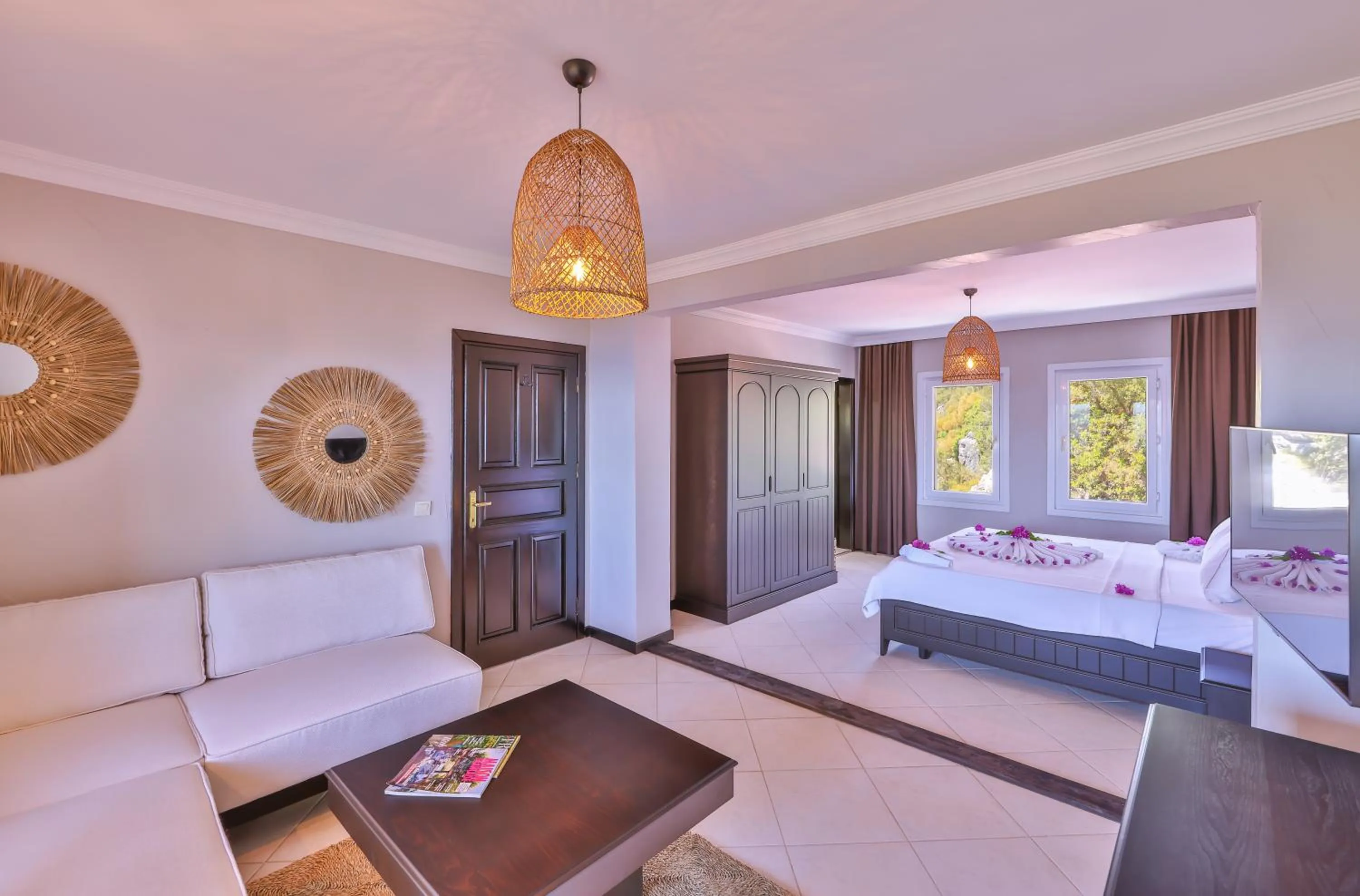 Photo of the whole room, Bed in Hill House Adult Only