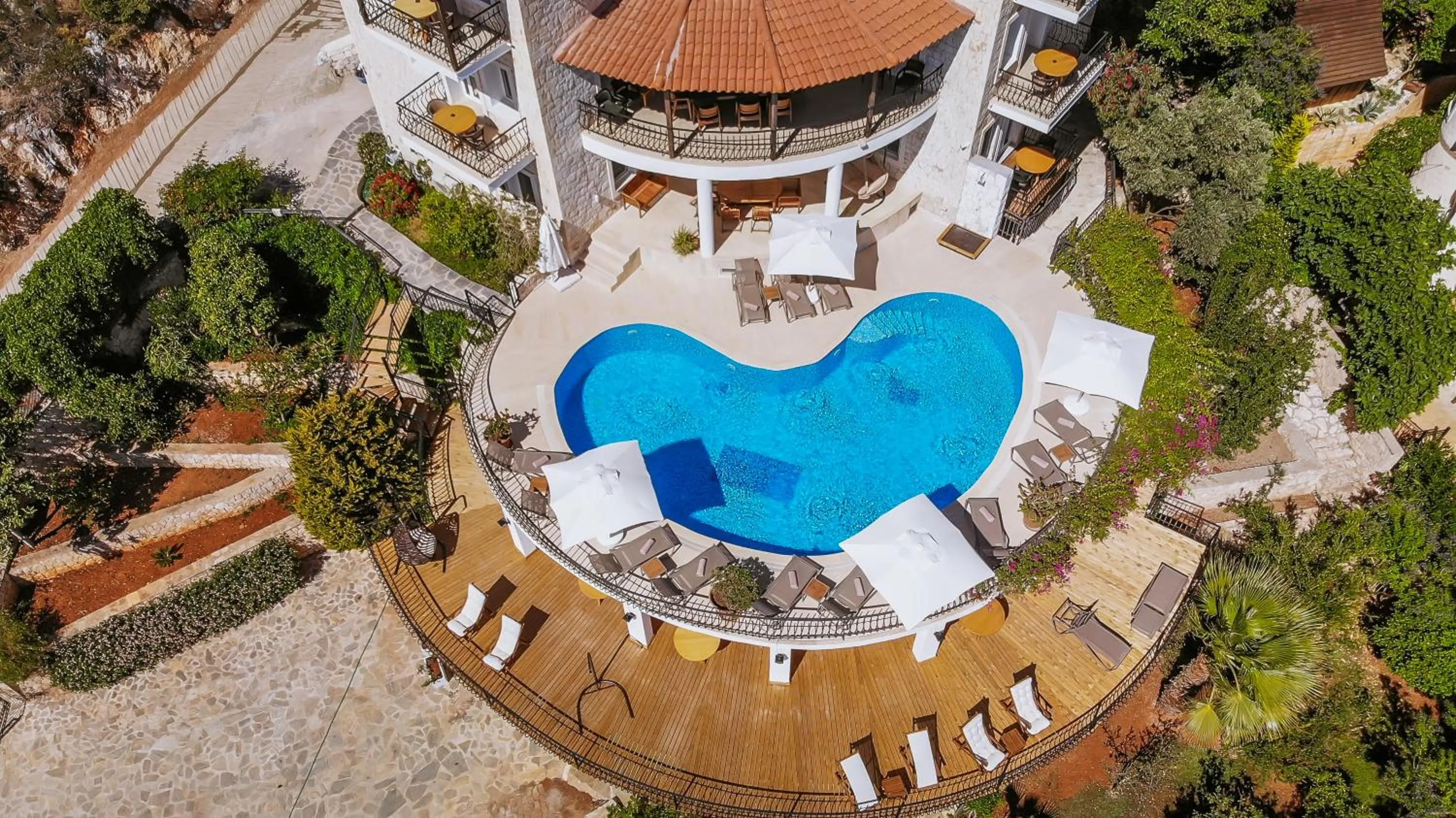 Bird's eye view in Hill House Adult Only