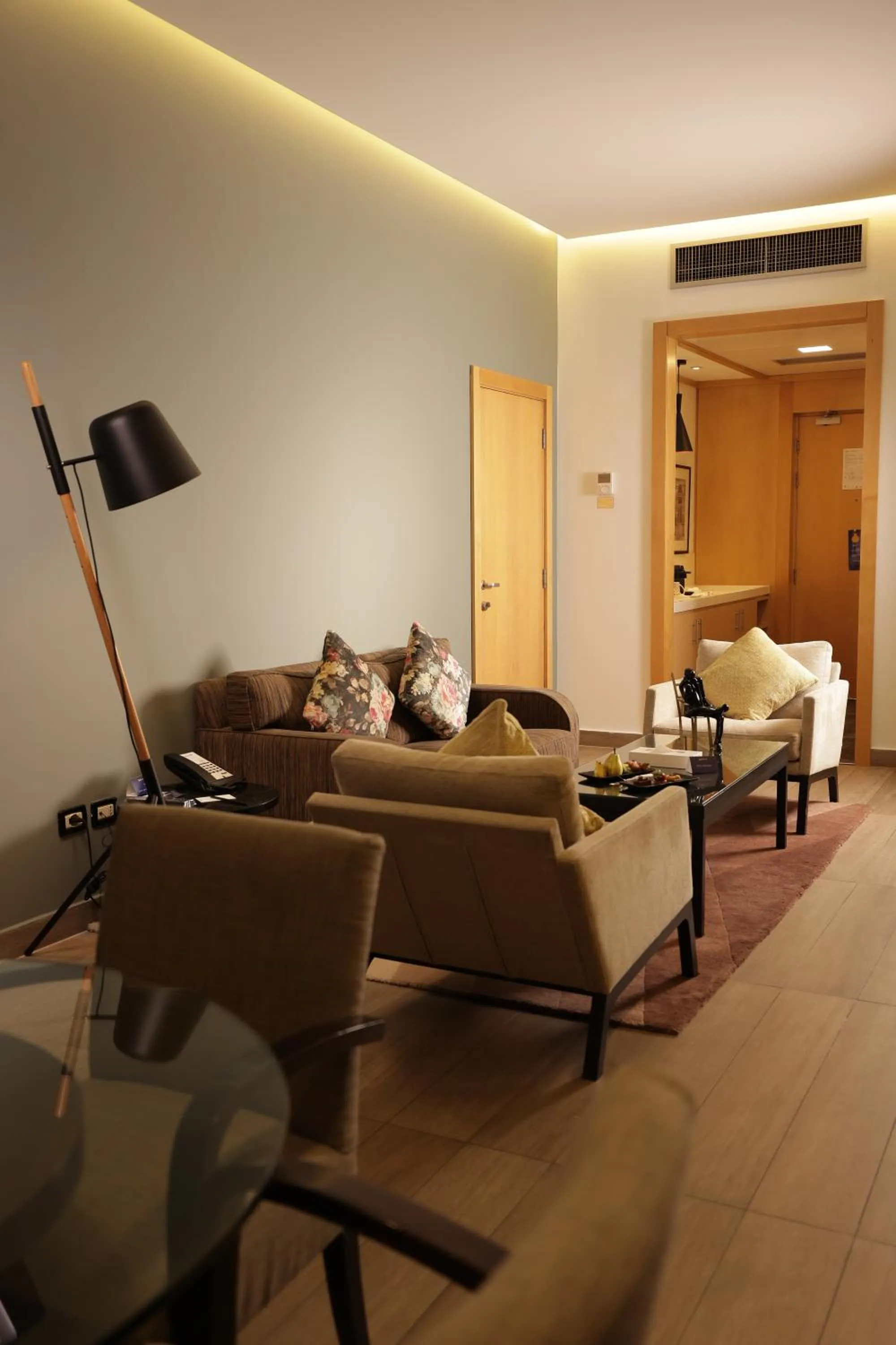 Living room in Radisson Blu Hotel, Beirut Verdun