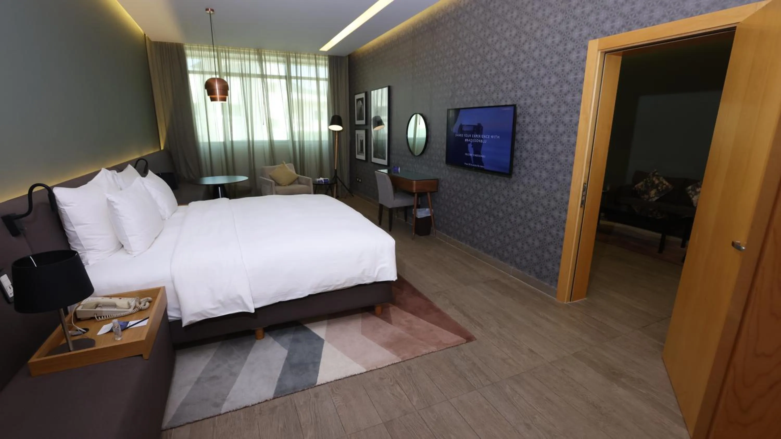 Bedroom, Bed in Radisson Blu Hotel, Beirut Verdun