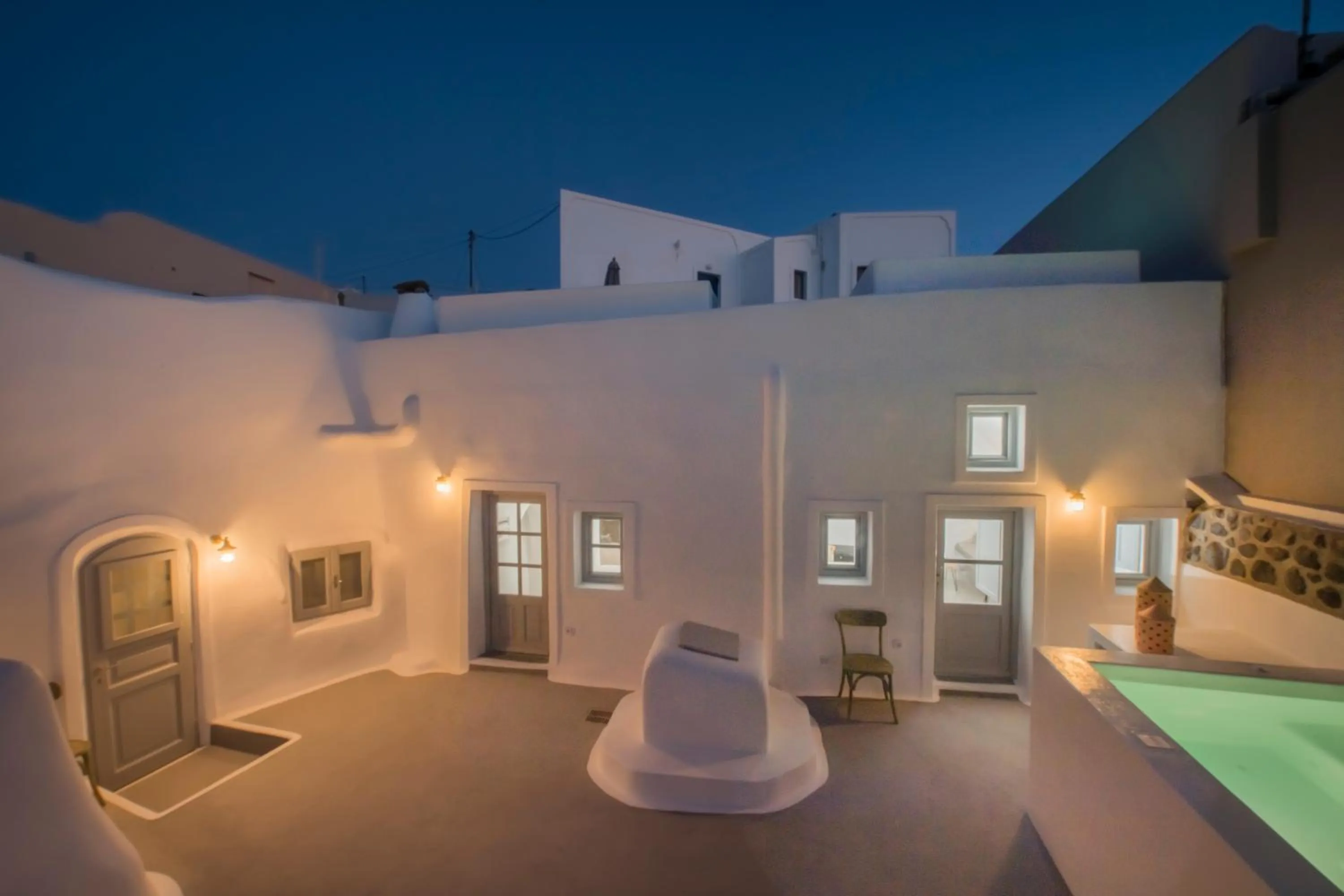 Property building in AQUA SERENITY LUXURY SUITES SANTORINI