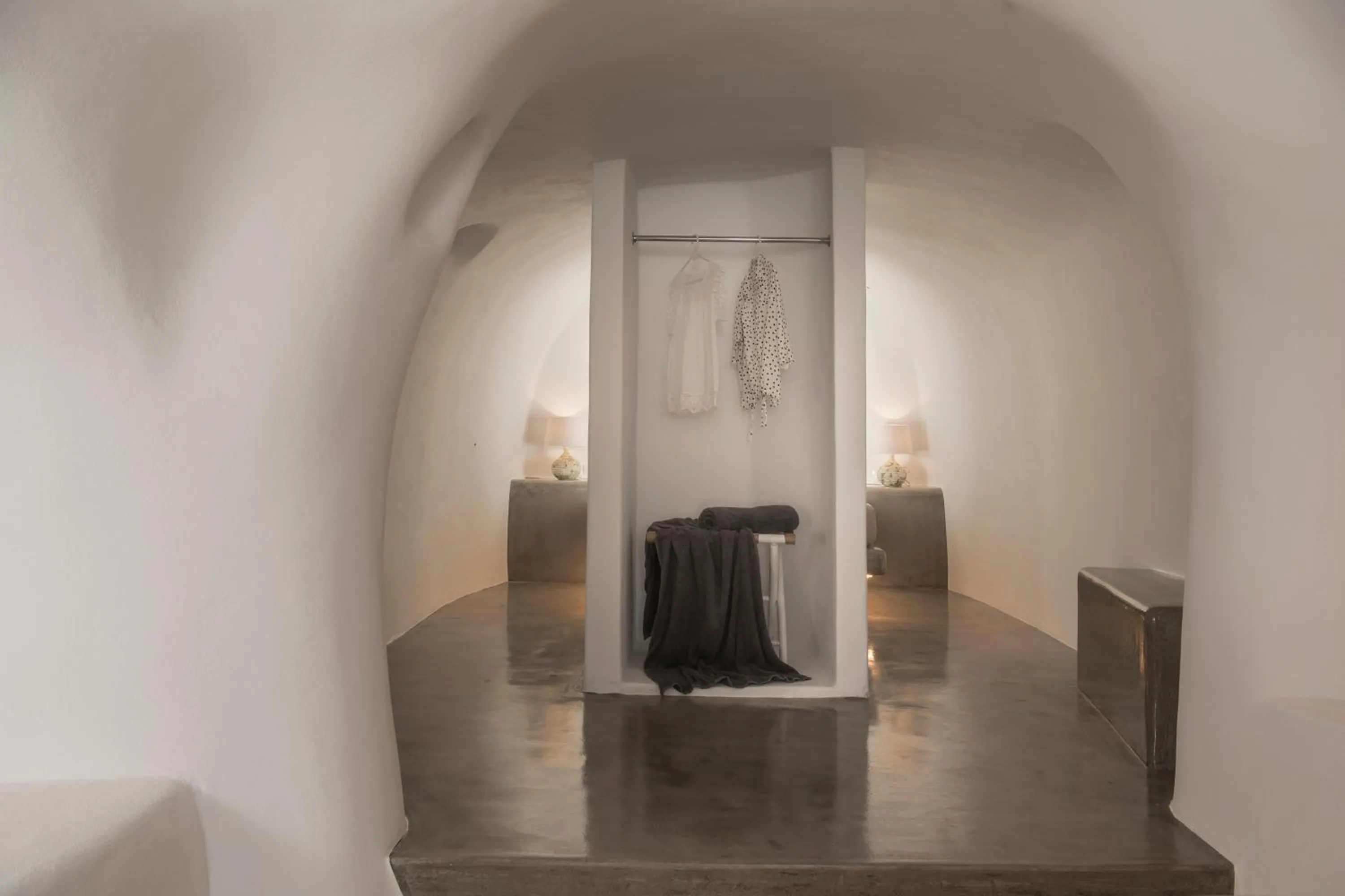 AQUA SERENITY LUXURY SUITES SANTORINI