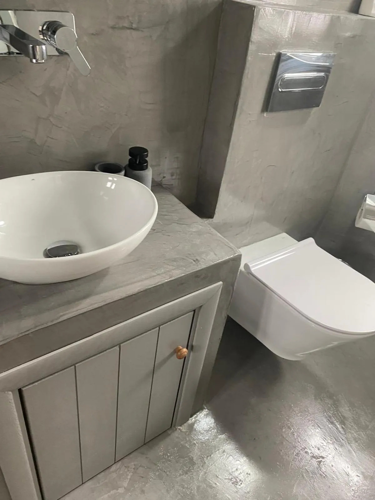 AQUA SERENITY LUXURY SUITES SANTORINI