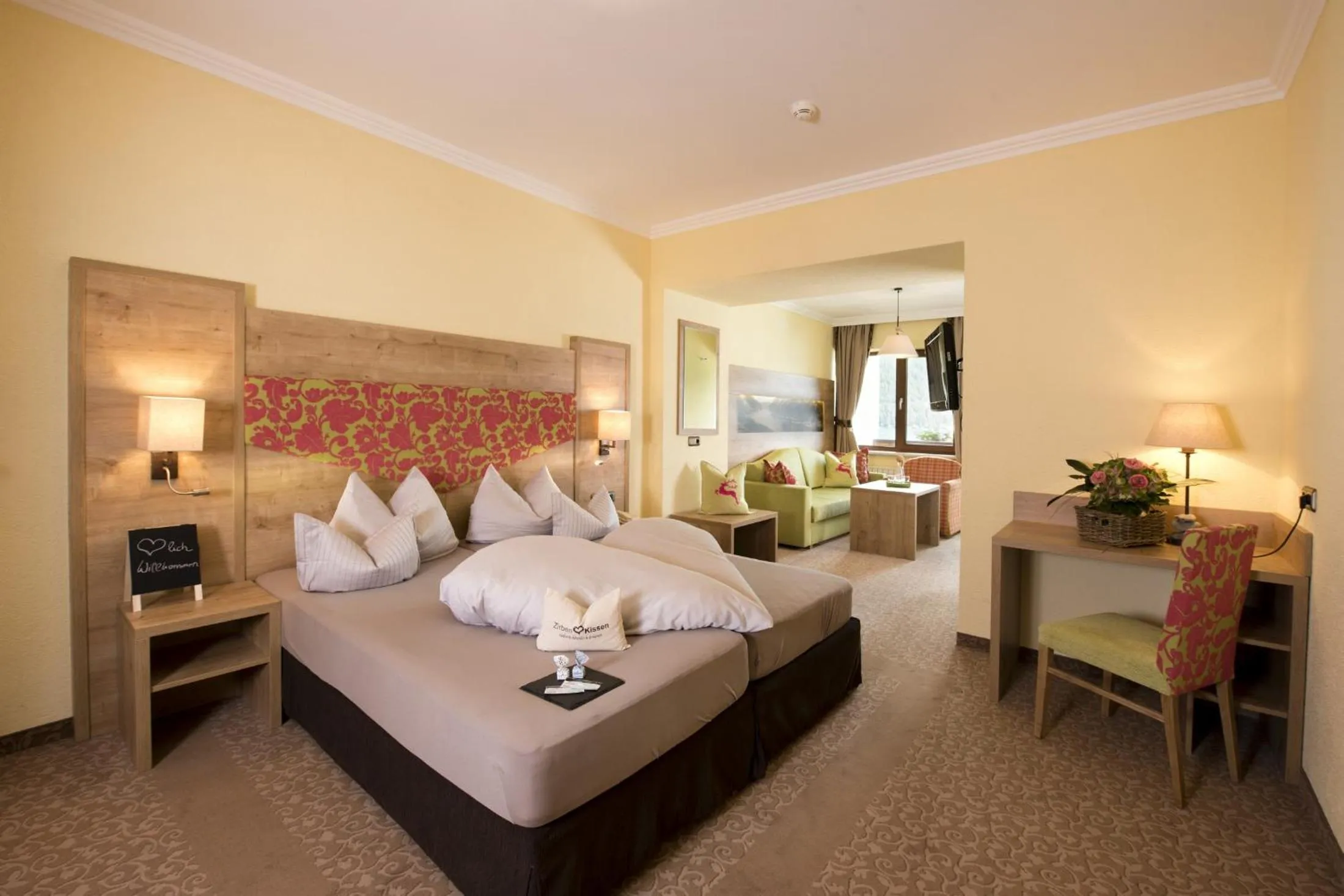 TV and multimedia, Bed in Hotel Post am See