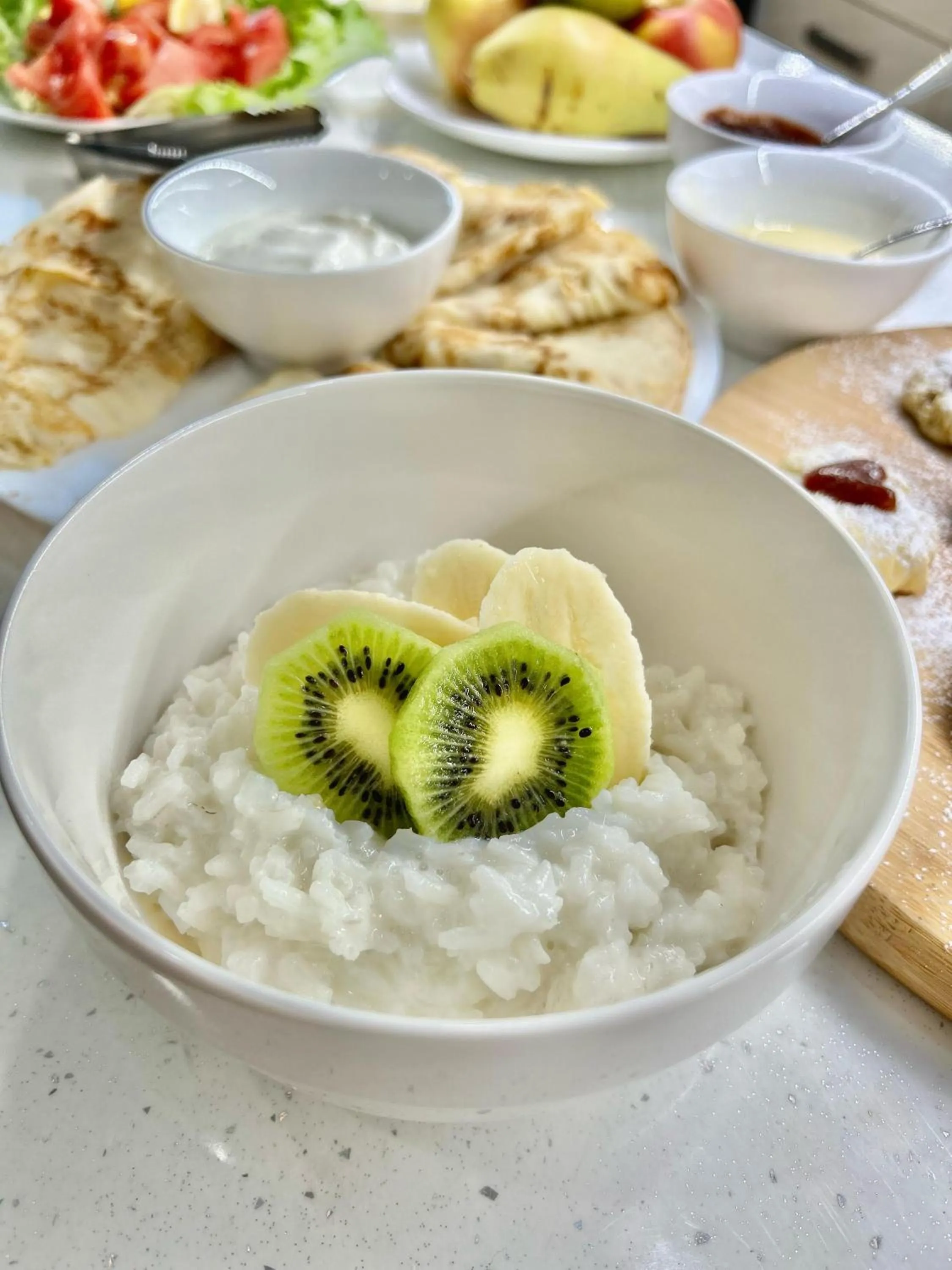 Breakfast in Monument1880