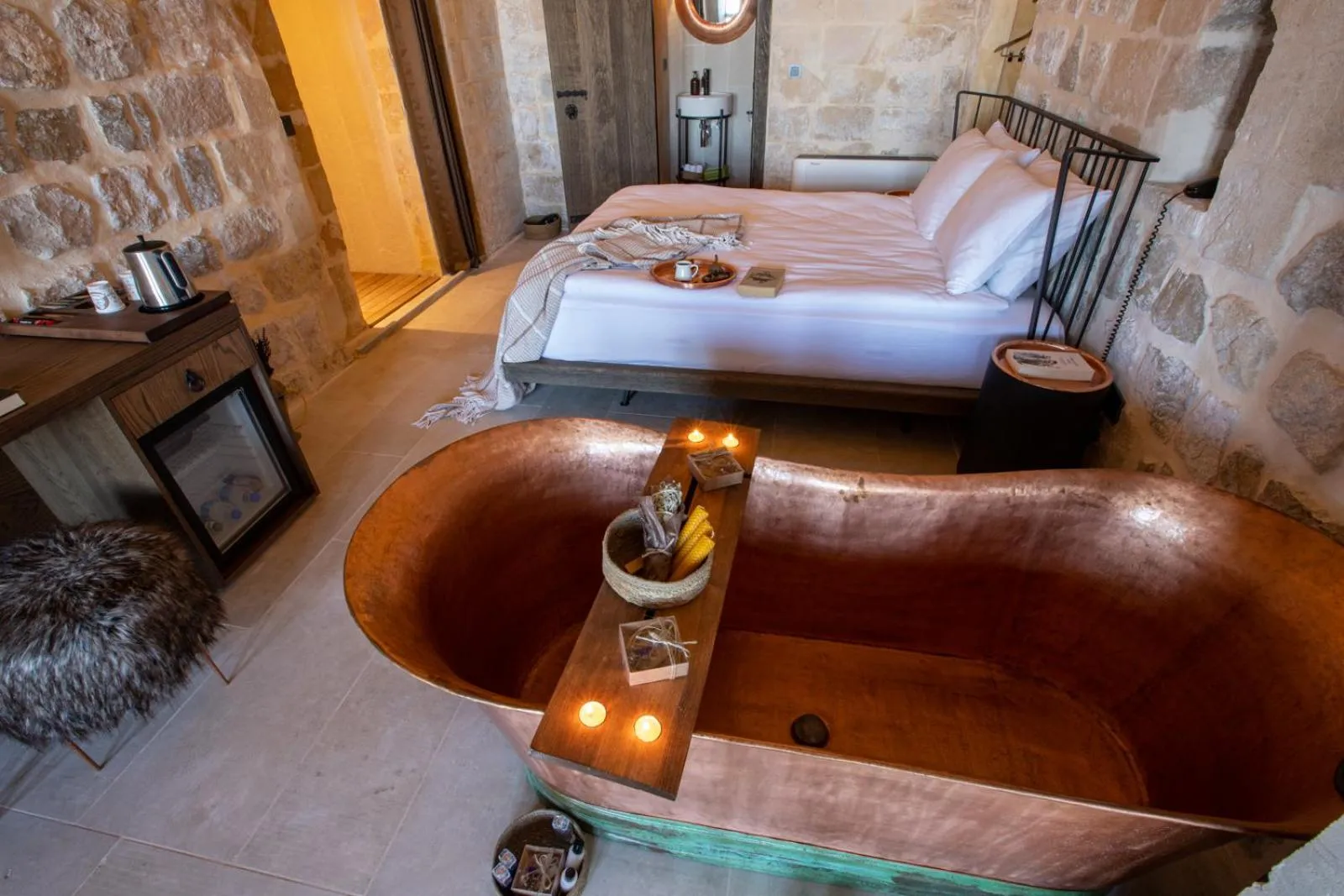 Bed in Mirsoum Hotel