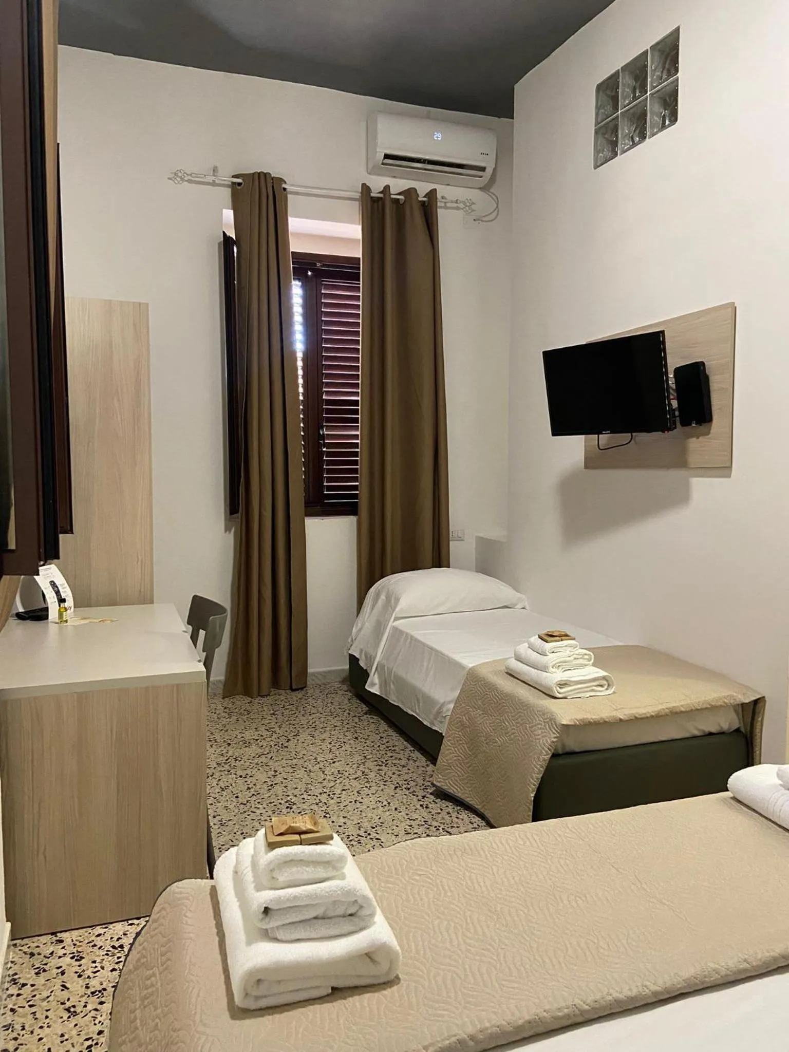 Photo of the whole room, Bed in B&B Laudato Sii Tropea