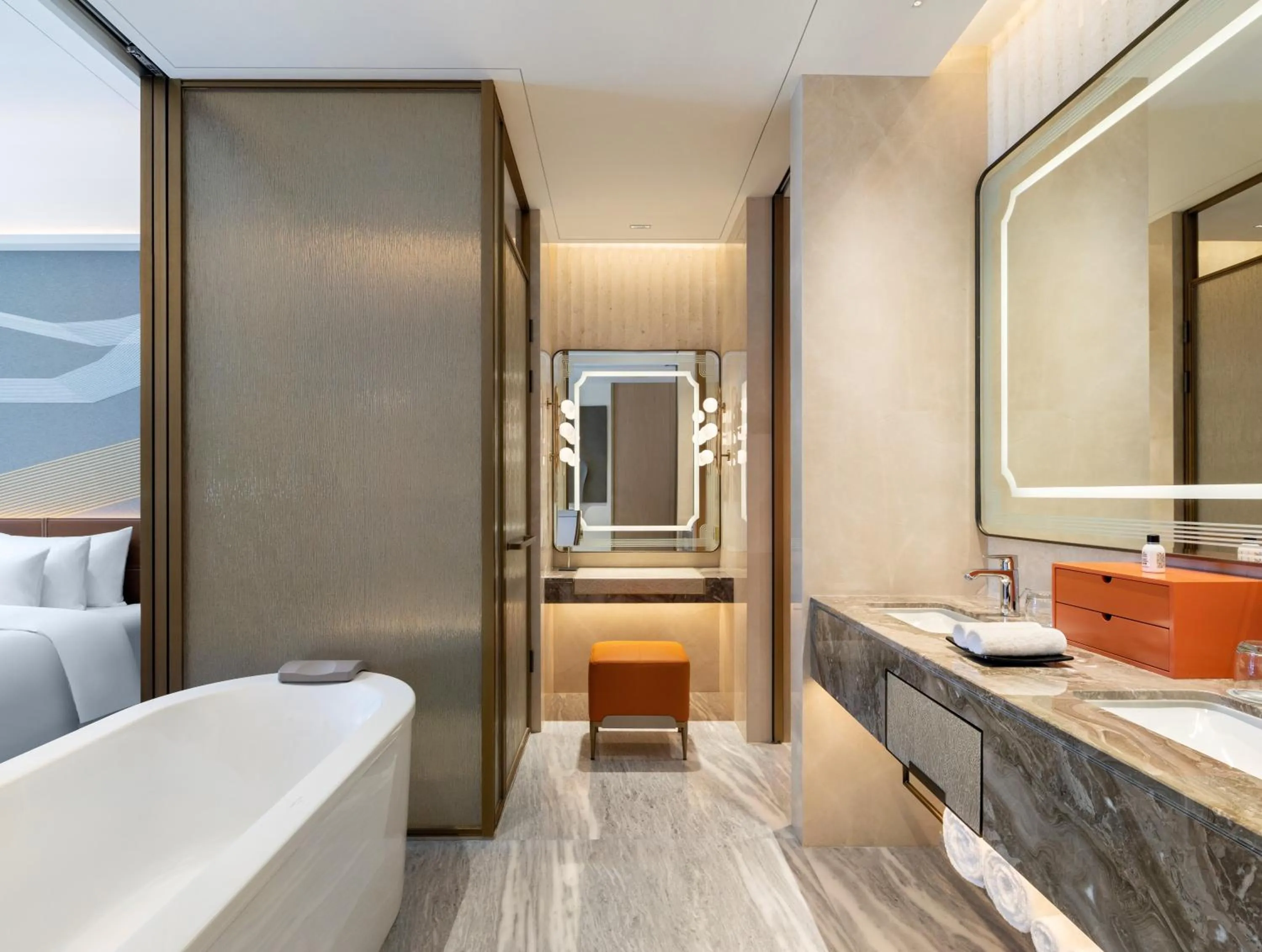 Hot Tub in Radisson Collection Resort Nanjing