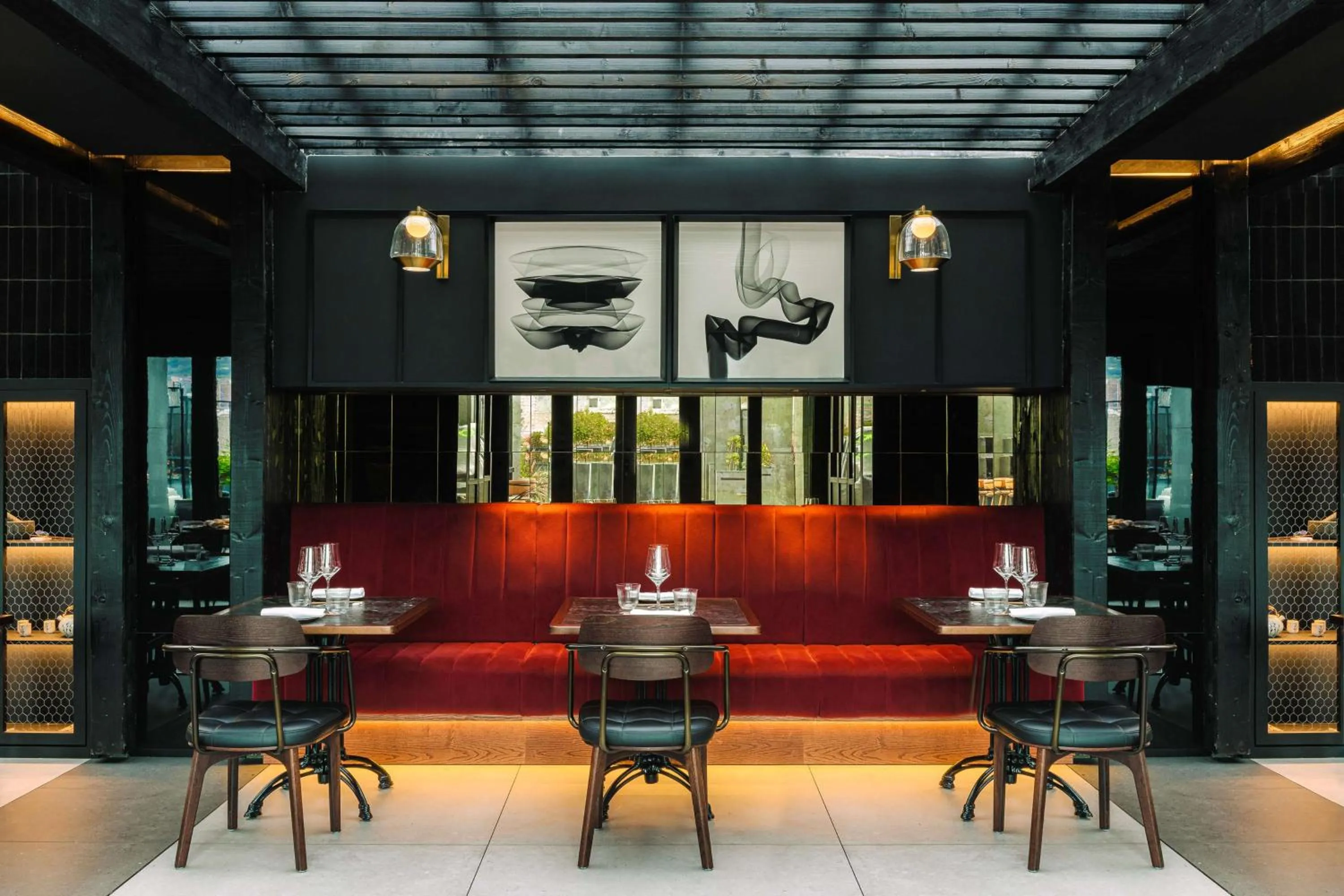 Restaurant/places to eat in Radisson Collection Bilbao