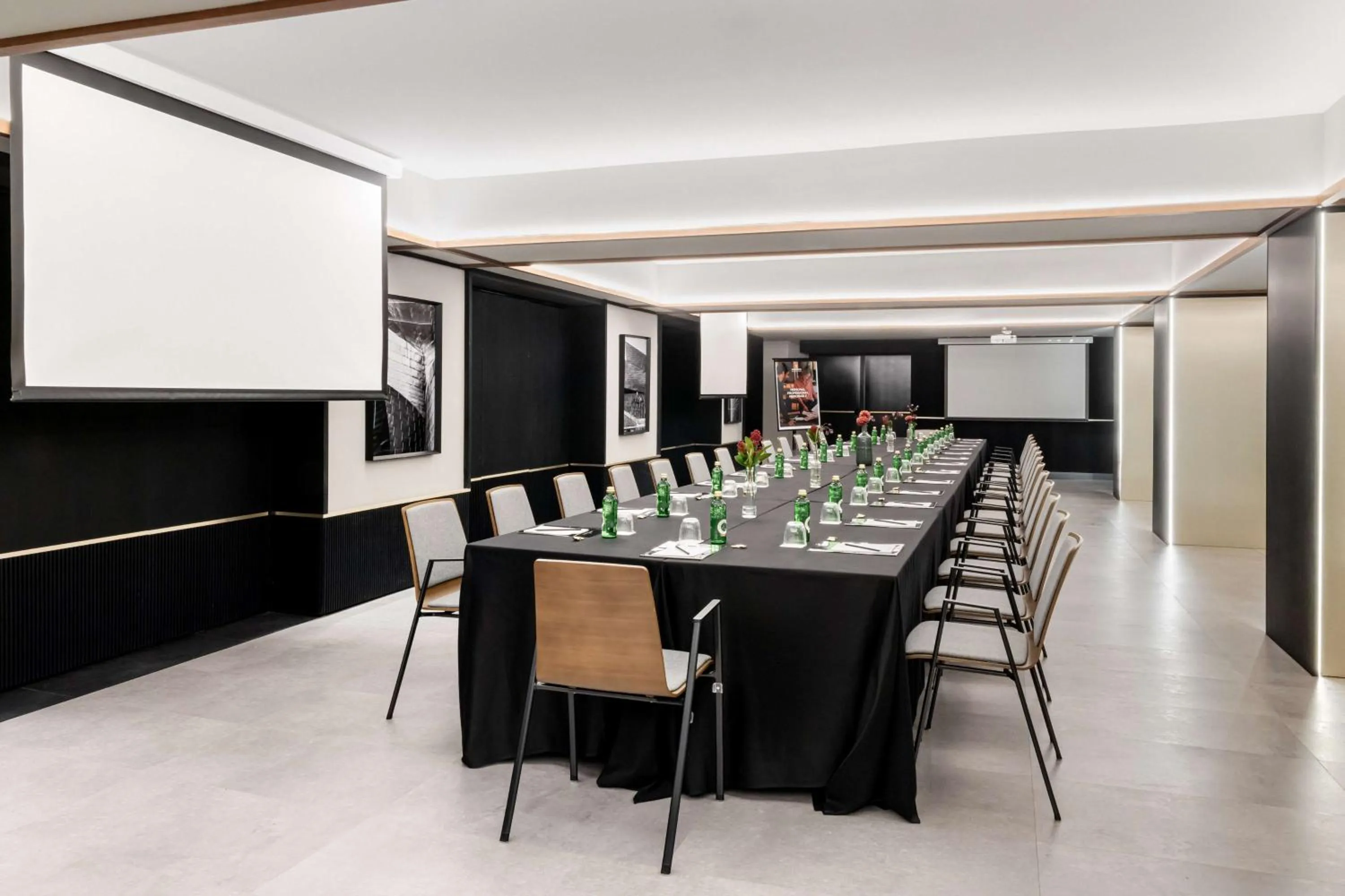 Meeting/conference room in Radisson Collection Bilbao