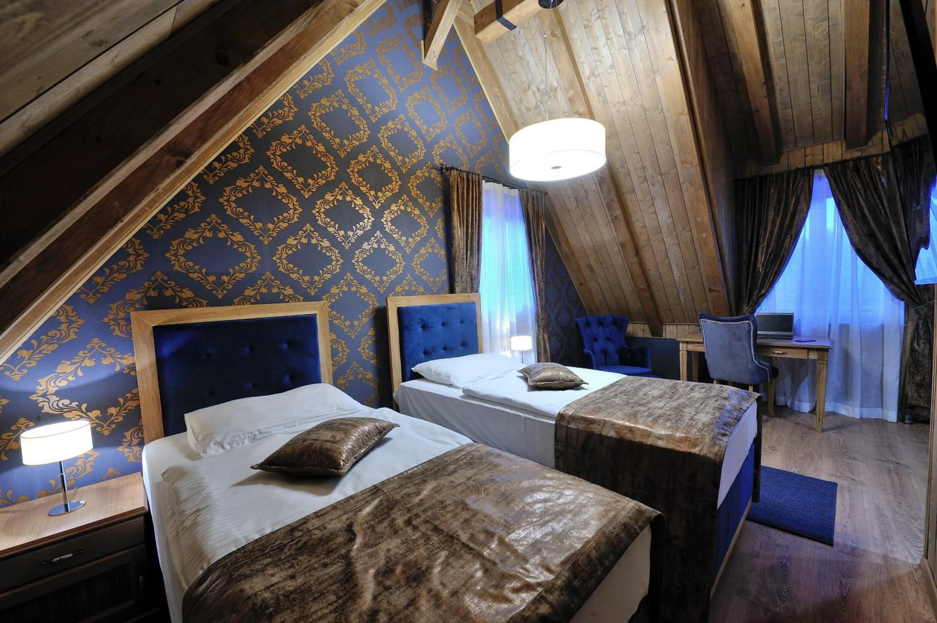 Bed in Lakeside Hotel Plitvice