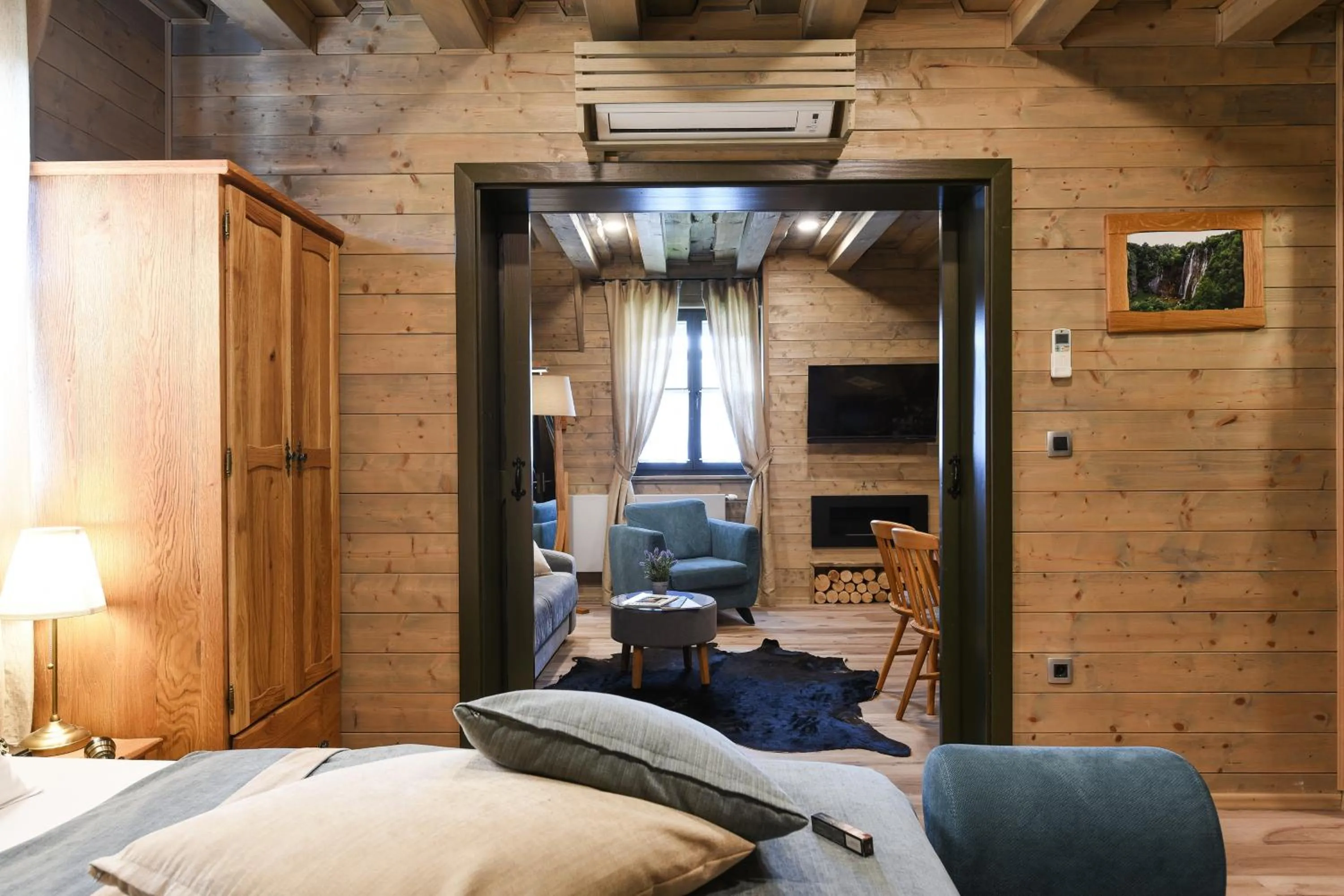 Bed in Lakeside Hotel Plitvice