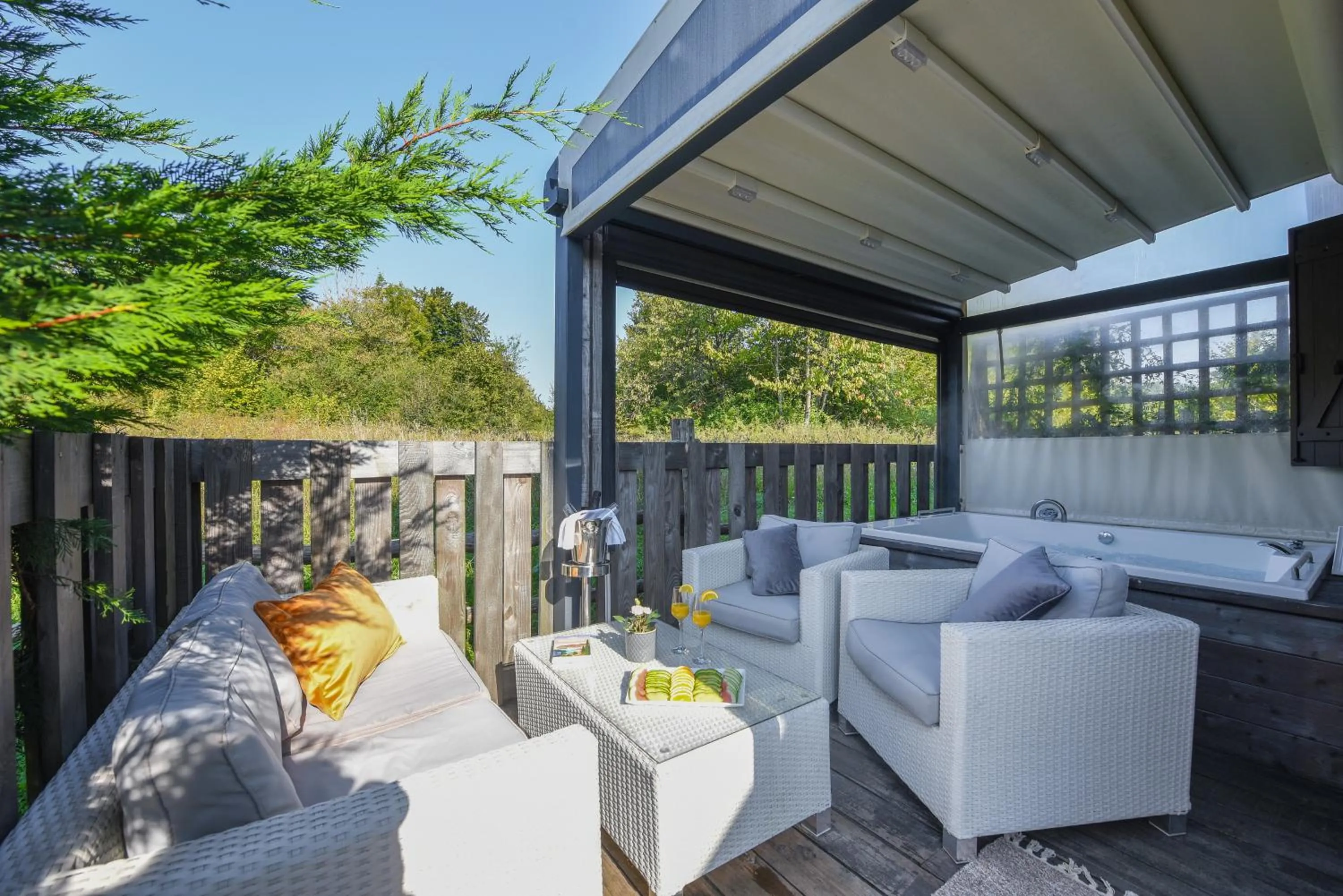 Day in Lakeside Hotel Plitvice