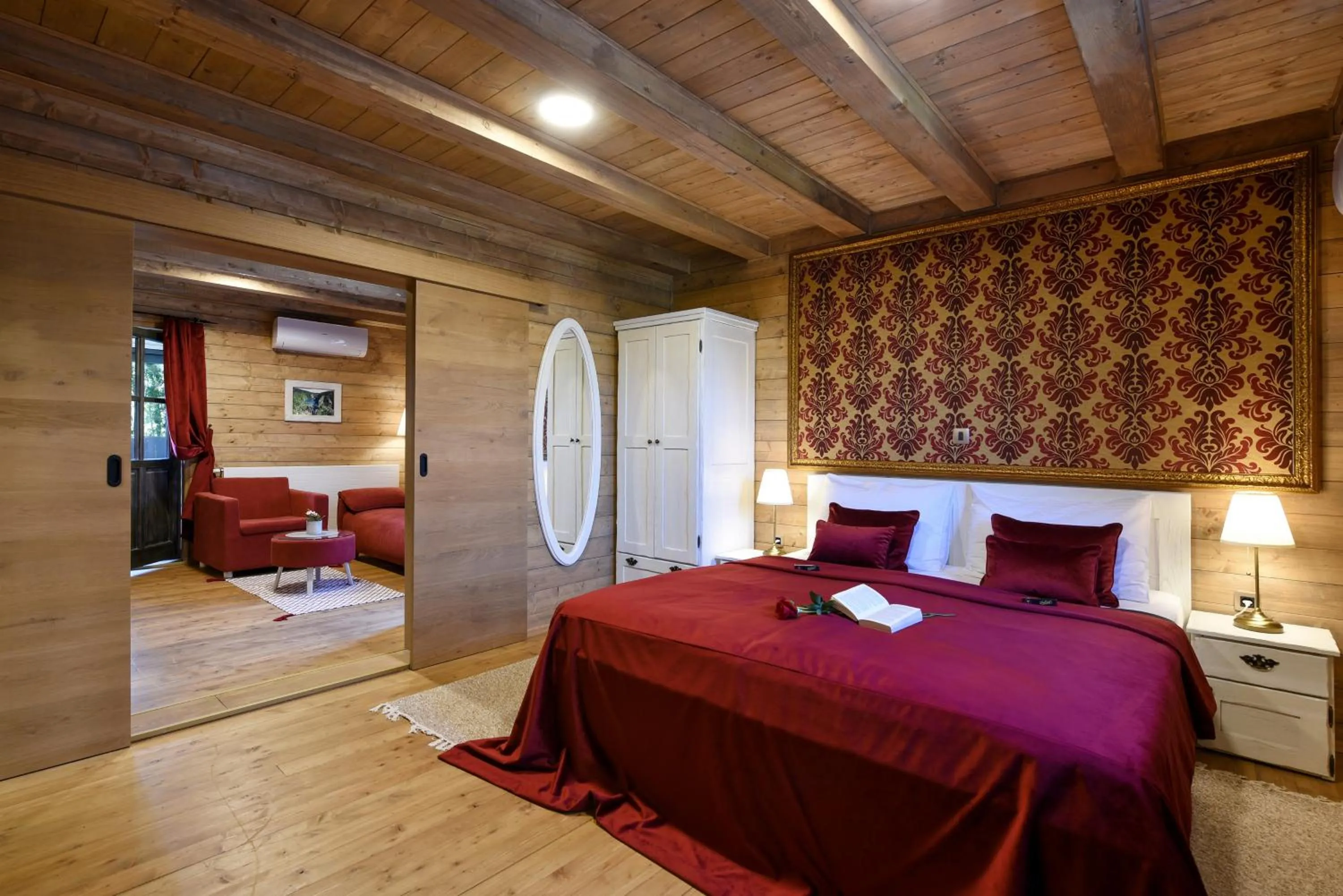 Bed in Lakeside Hotel Plitvice