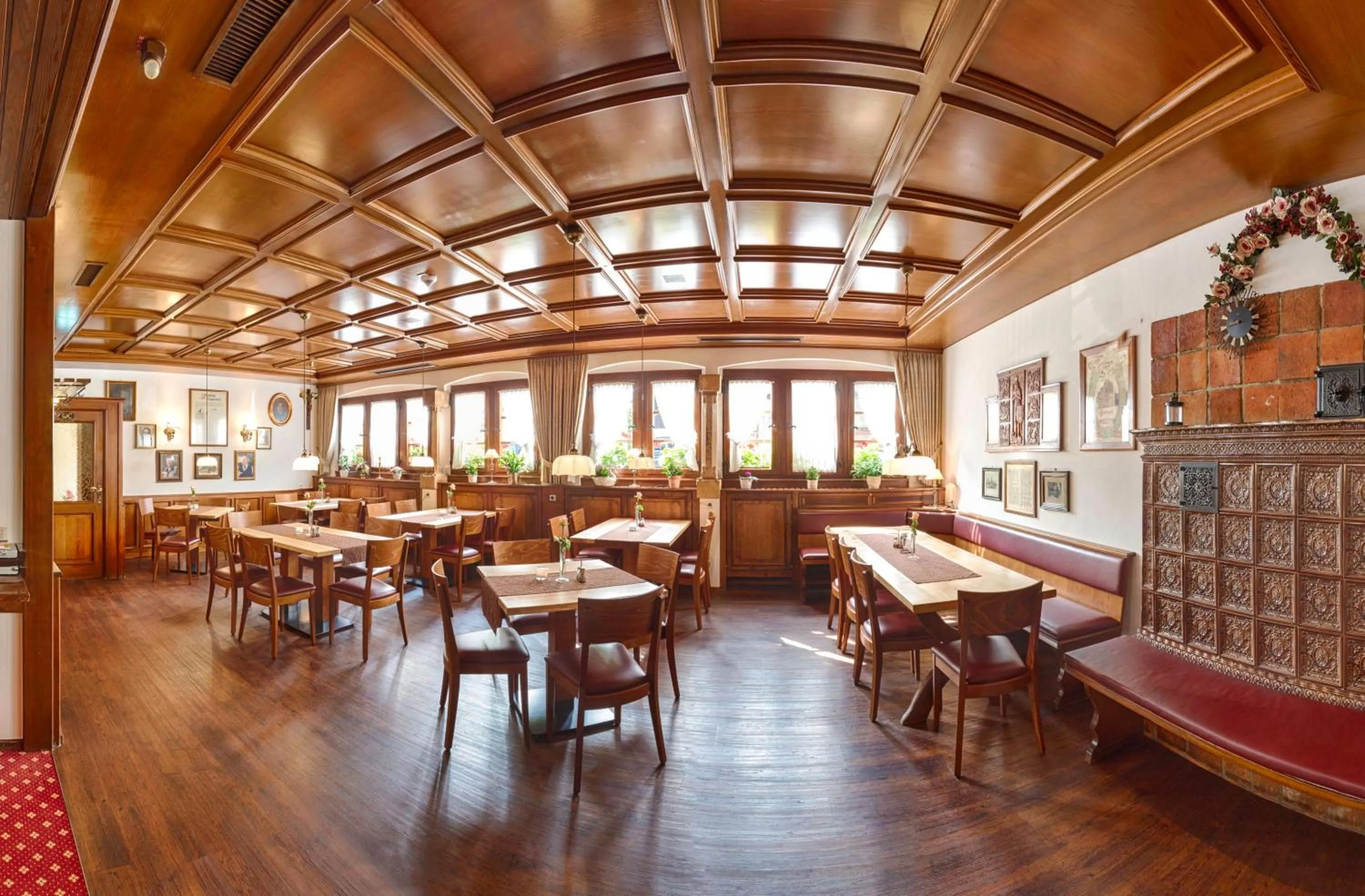 Restaurant/places to eat in Hotel Fortuna