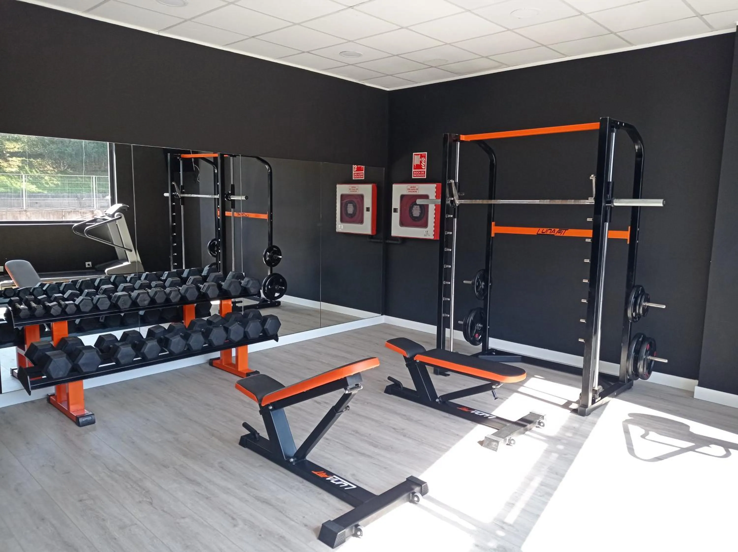 Fitness centre/facilities in Apartamentos Santander Maliaño Suites 3000