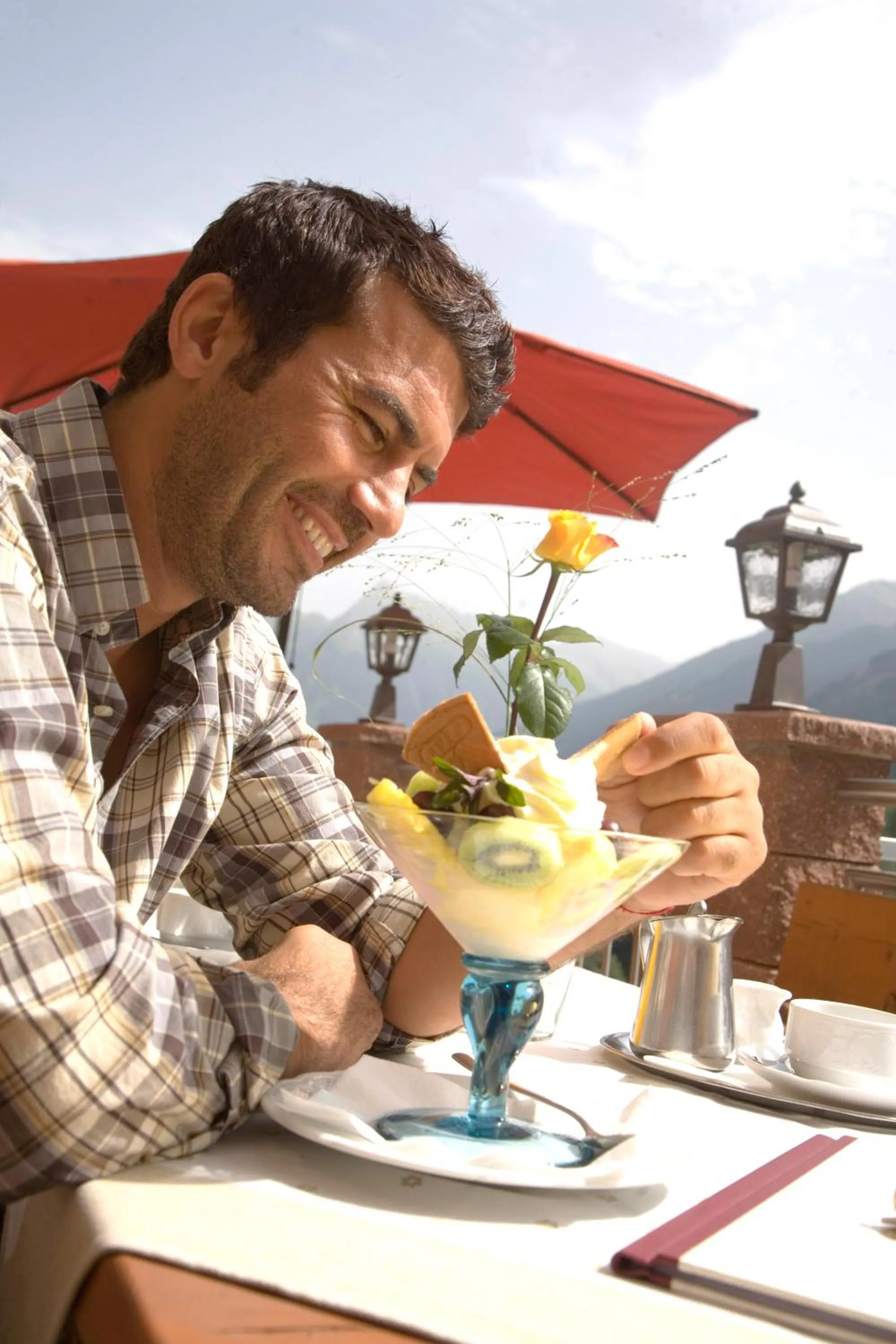 Restaurant/places to eat in Superior Hotel Persal