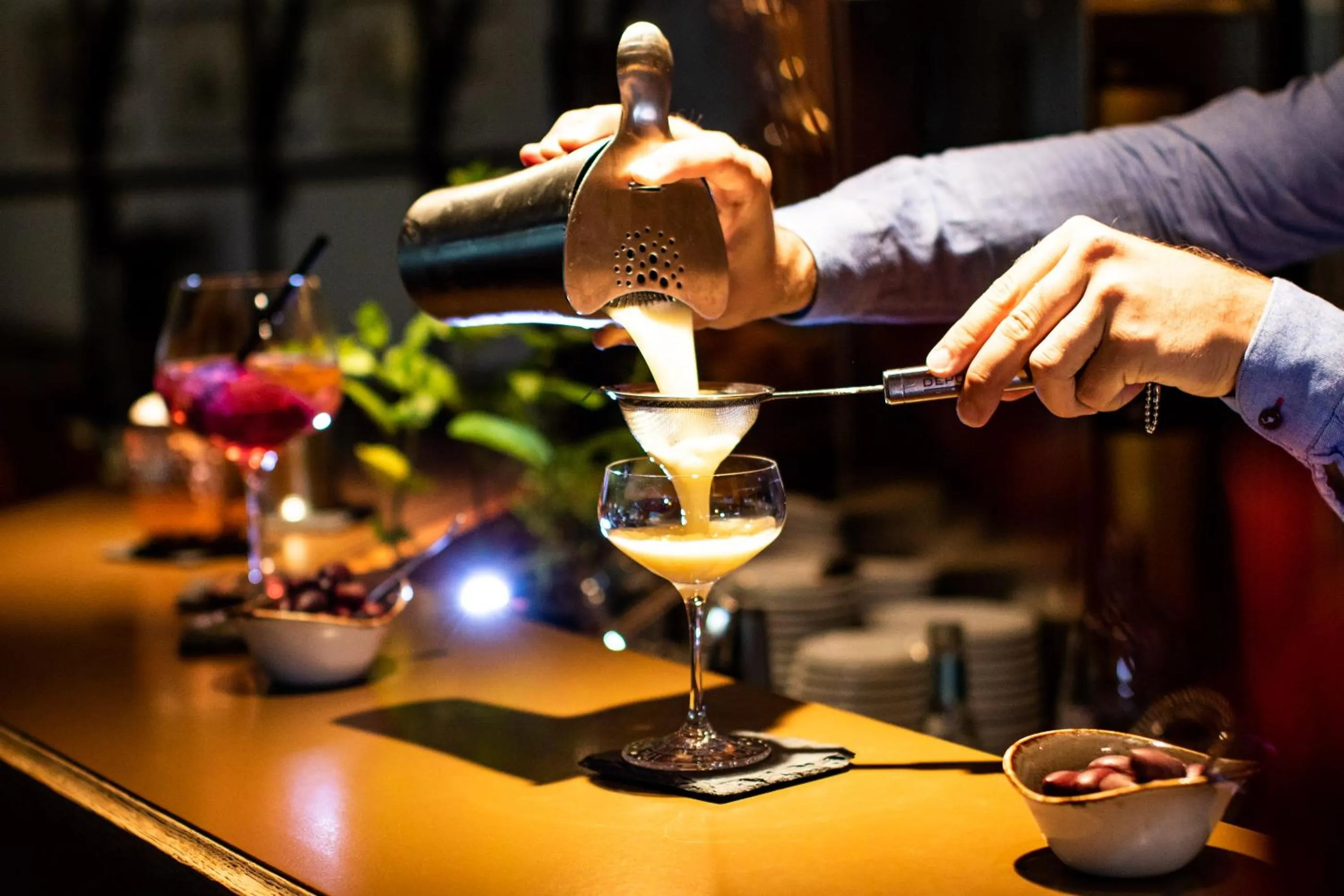 Lounge or bar in Superior Hotel Persal