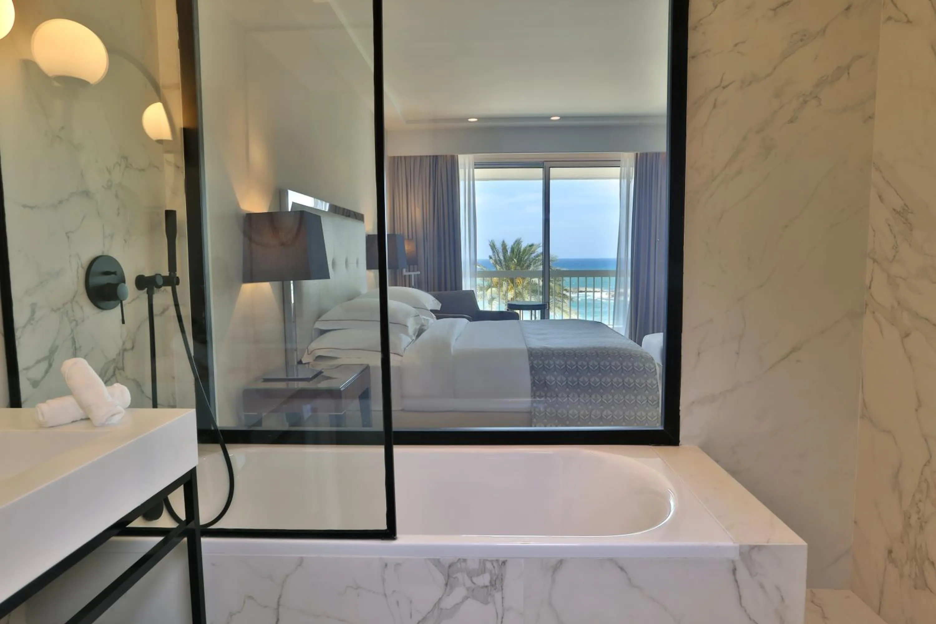 Bathroom in Mövenpick Hotel Beirut