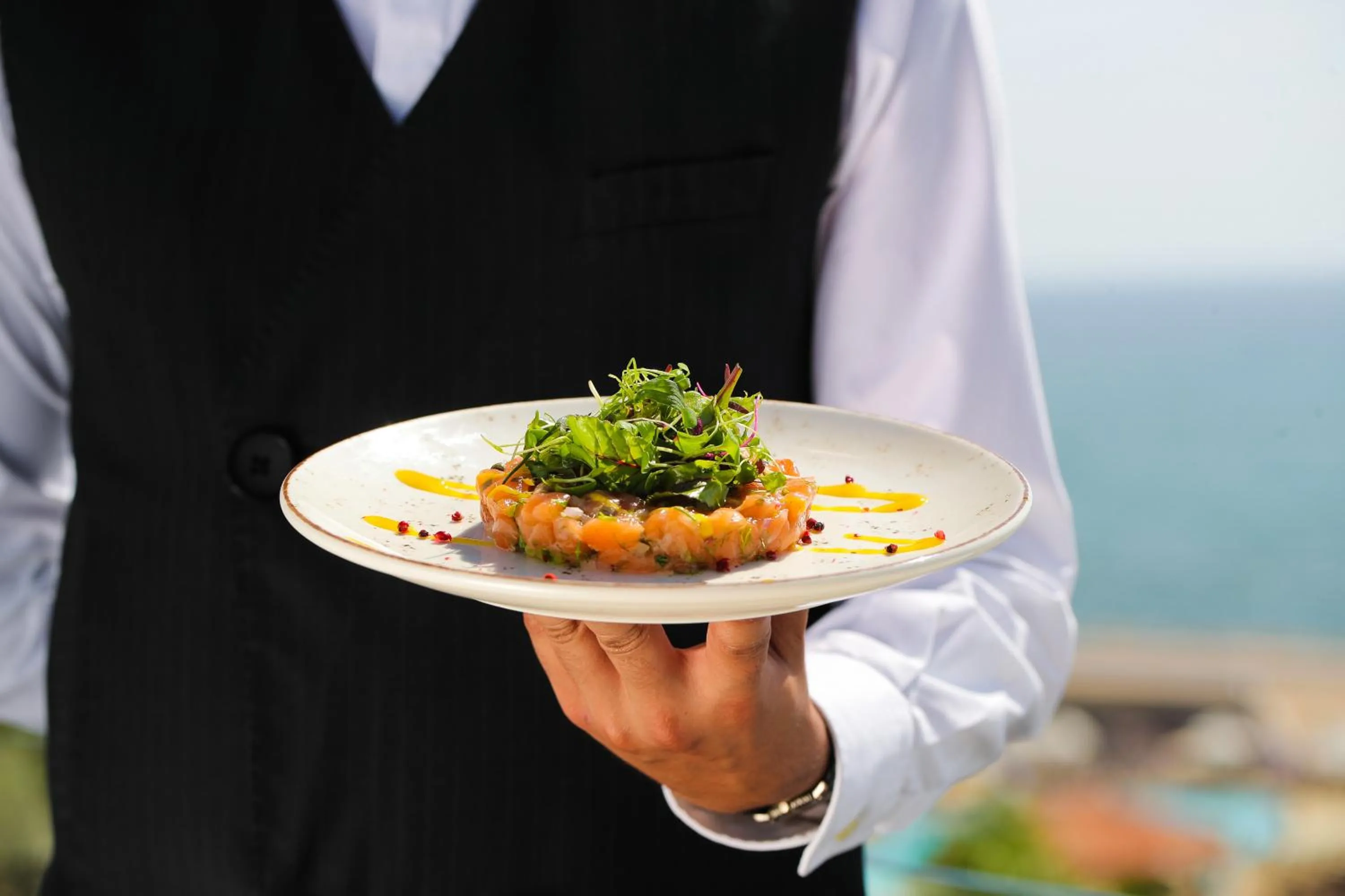 Restaurant/places to eat in Mövenpick Hotel Beirut