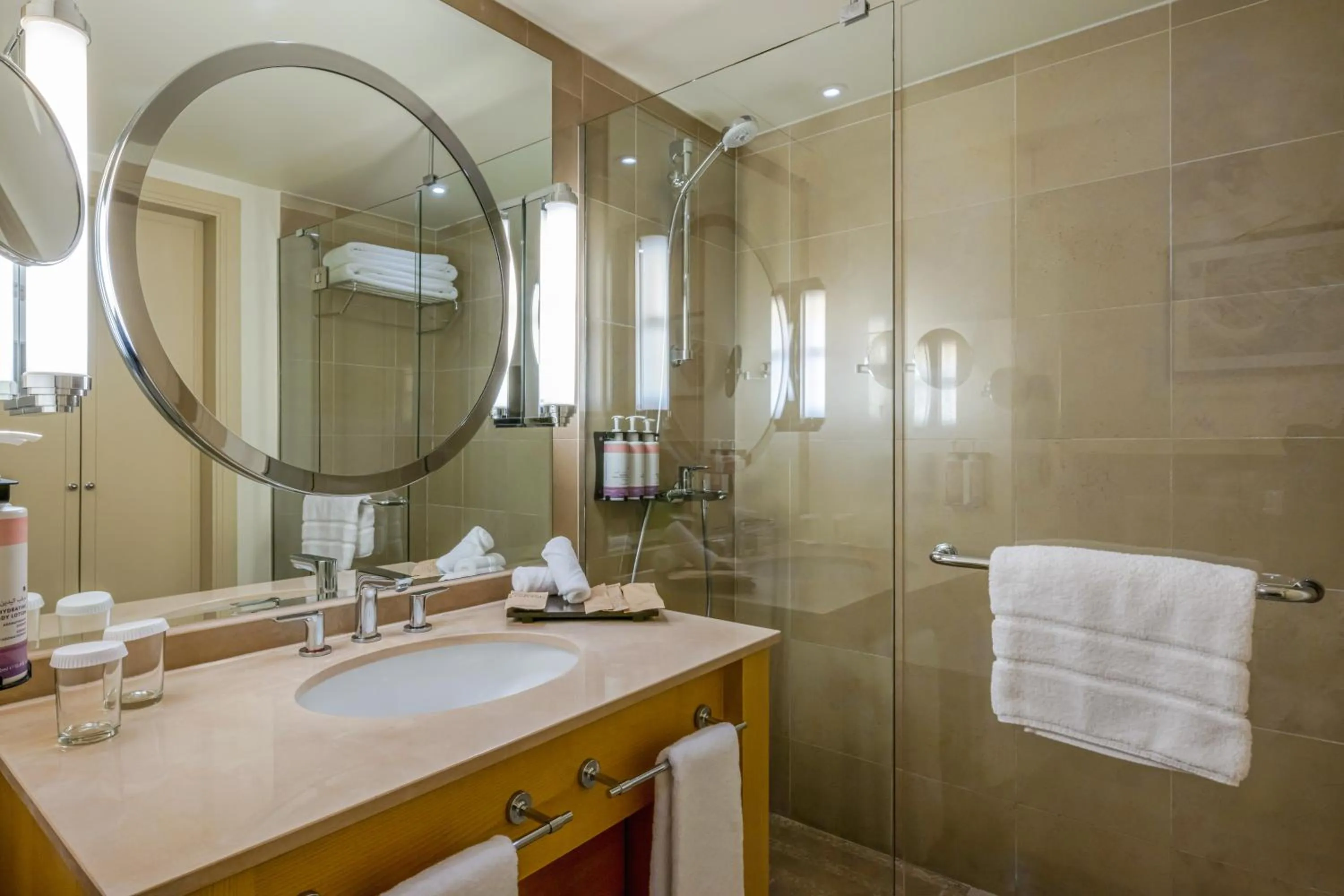 Bathroom in Mövenpick Hotel Beirut