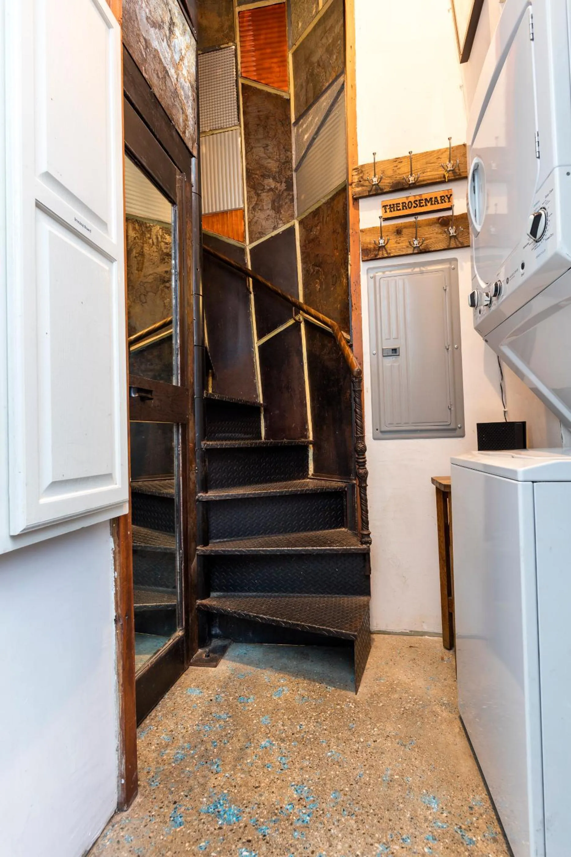 laundry in The Rosemary