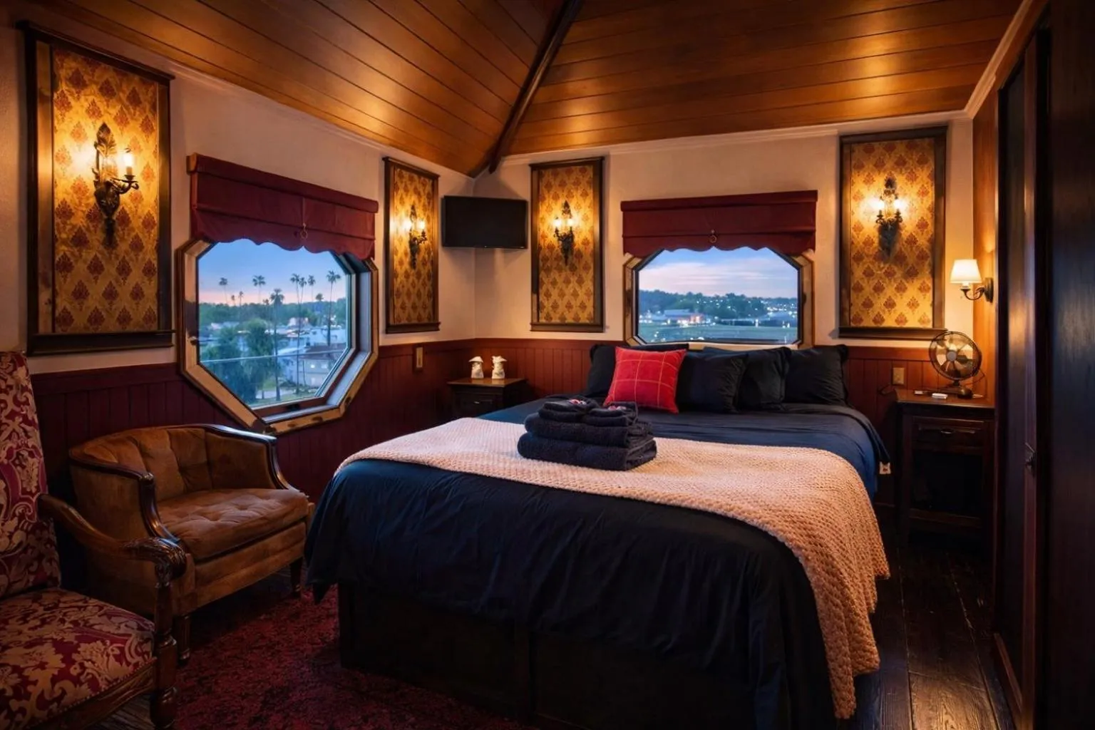 Bedroom, Bed in The Rosemary