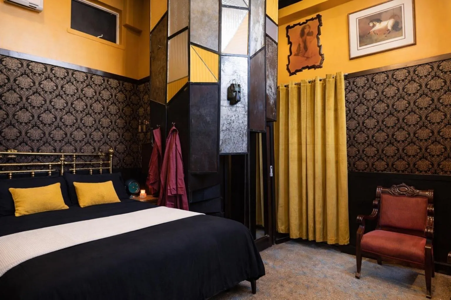 Bedroom, Bed in The Rosemary