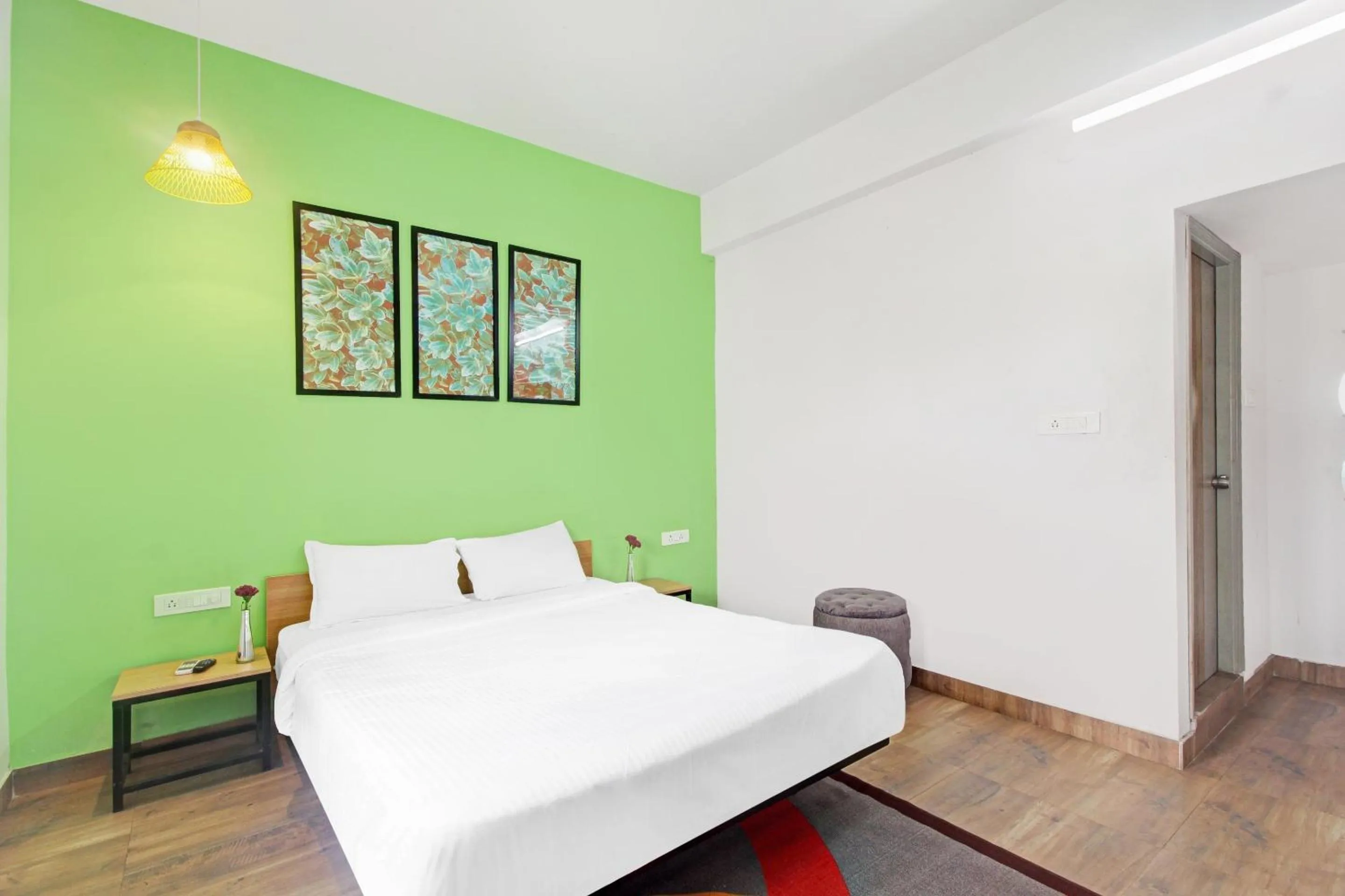 Bedroom, Bed in Collection O Shining Suites Near Erragadda Metro Station