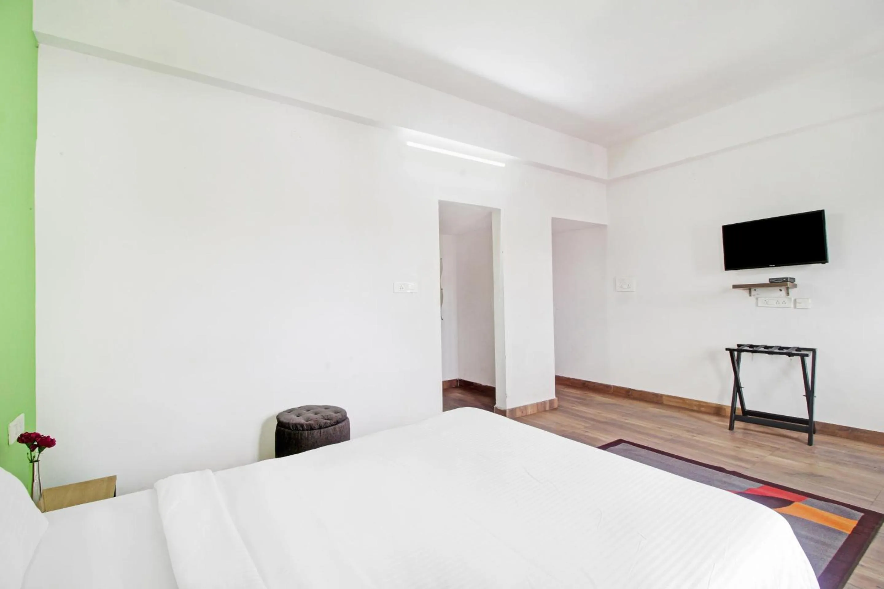 Bedroom, Bed in Collection O Shining Suites Near Erragadda Metro Station