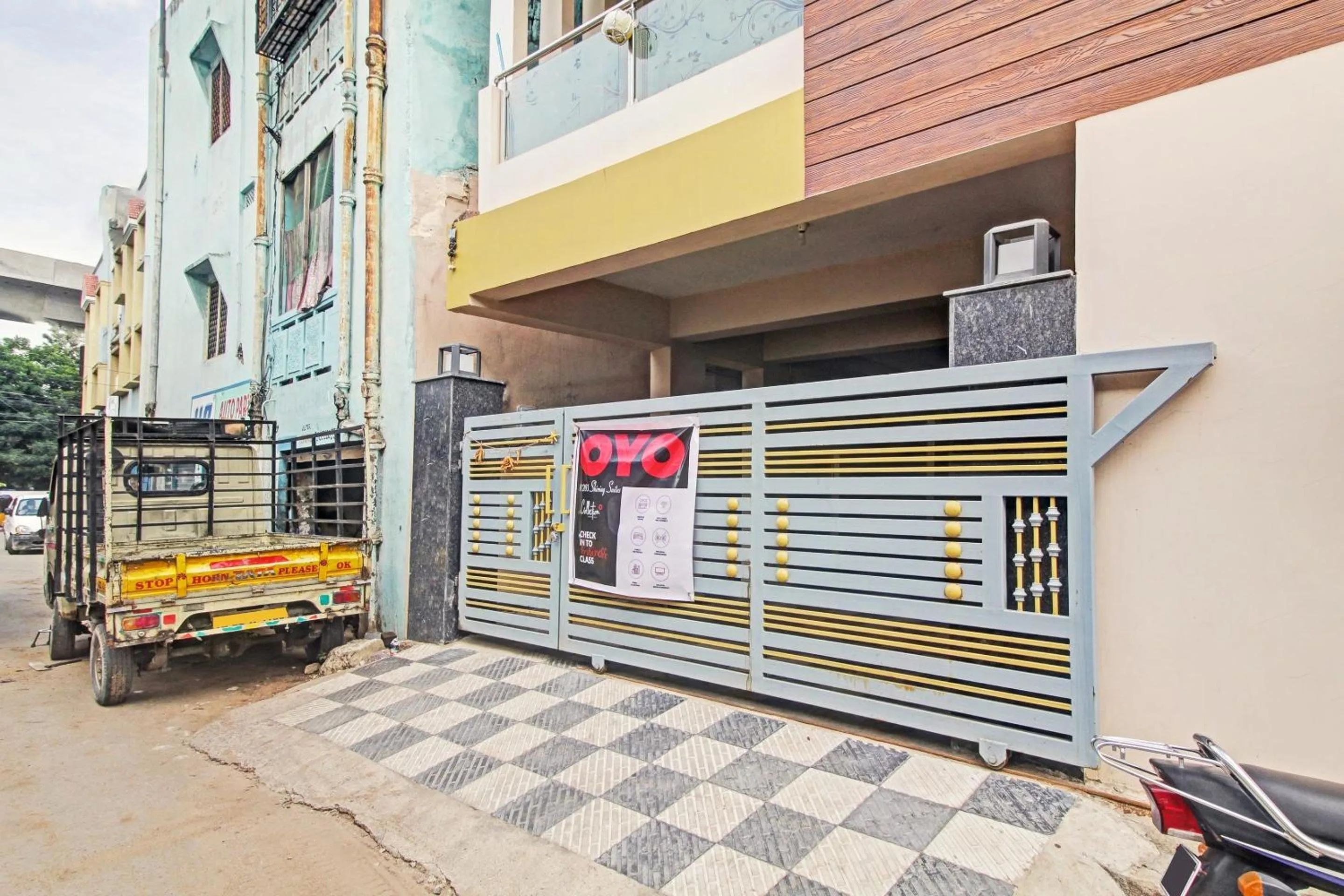 Facade/entrance in Collection O Shining Suites Near Erragadda Metro Station
