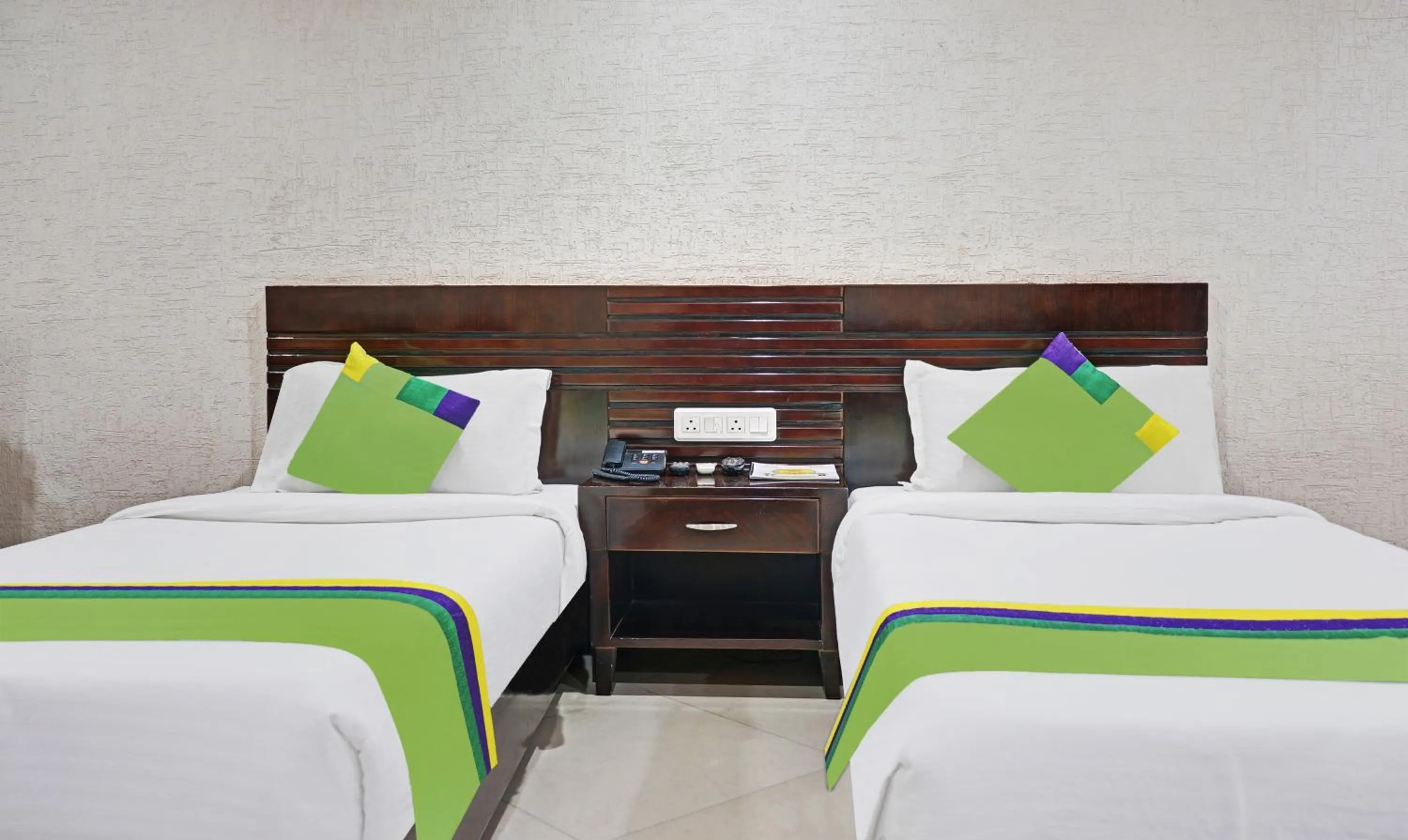 Bedroom, Bed in Treebo Elite City Upper Bazar