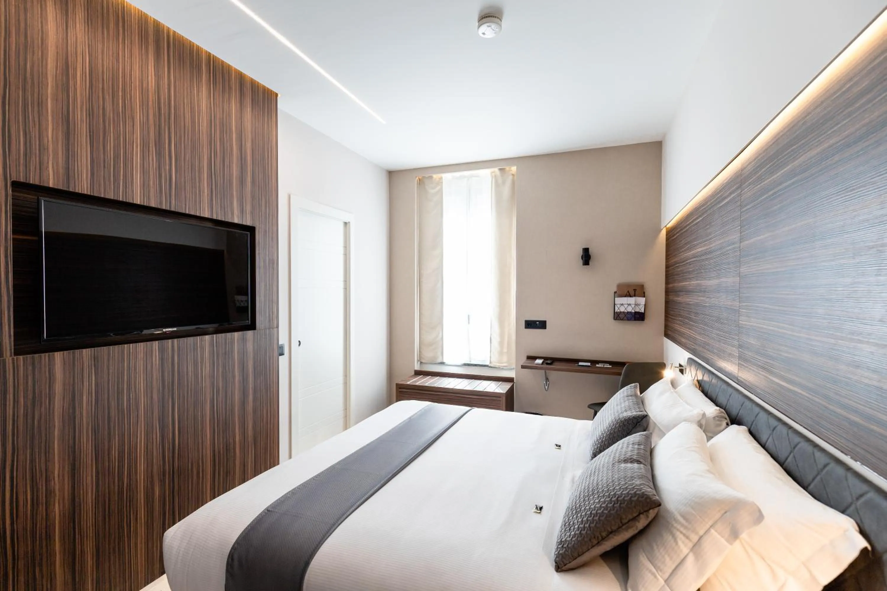TV and multimedia, Bed in Aiello Hotels - Centrale
