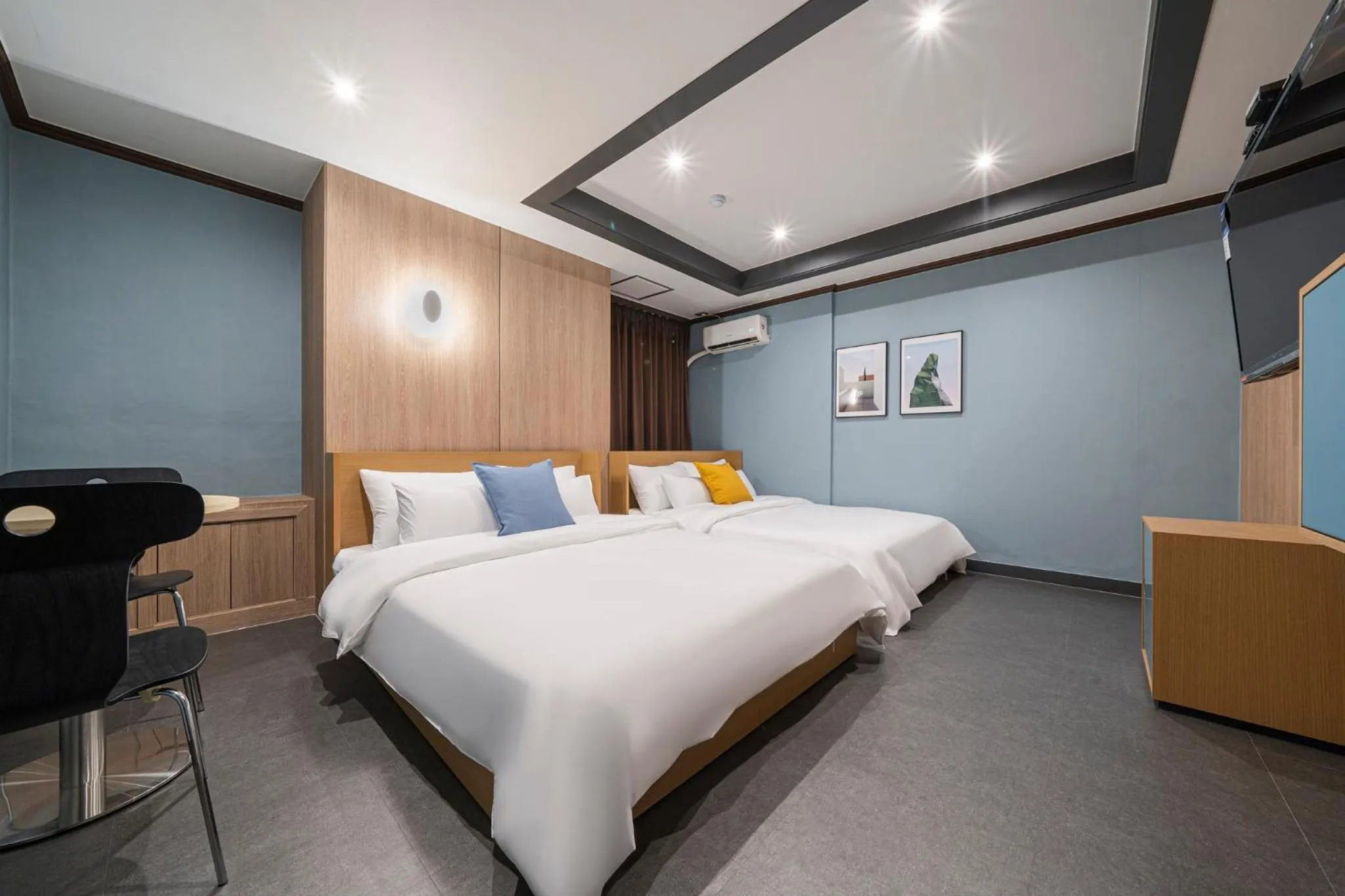 Bed in Shourin Hotel Daejeon by Aank