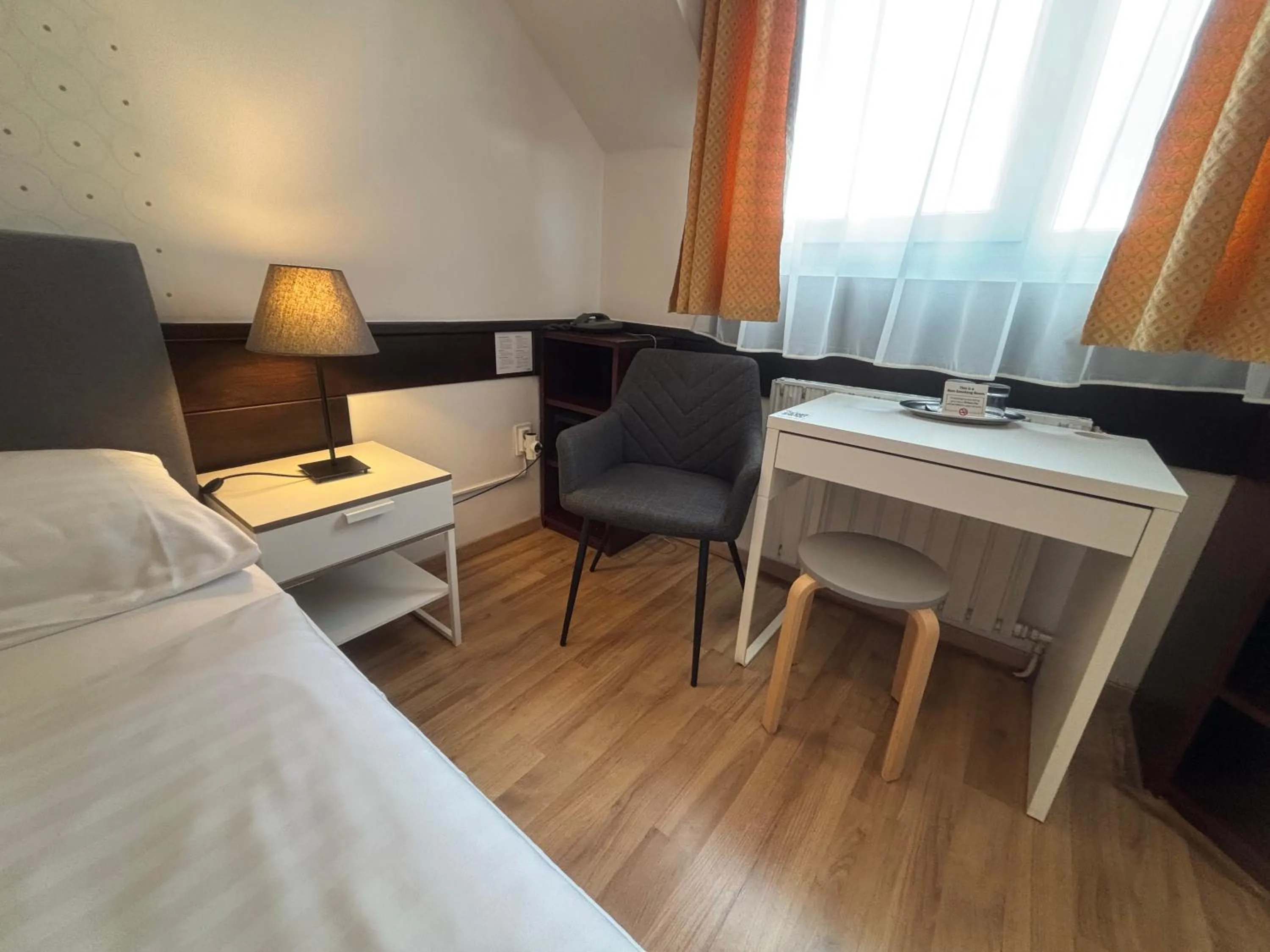 Bed in Hotel Gloria Budapest City Center