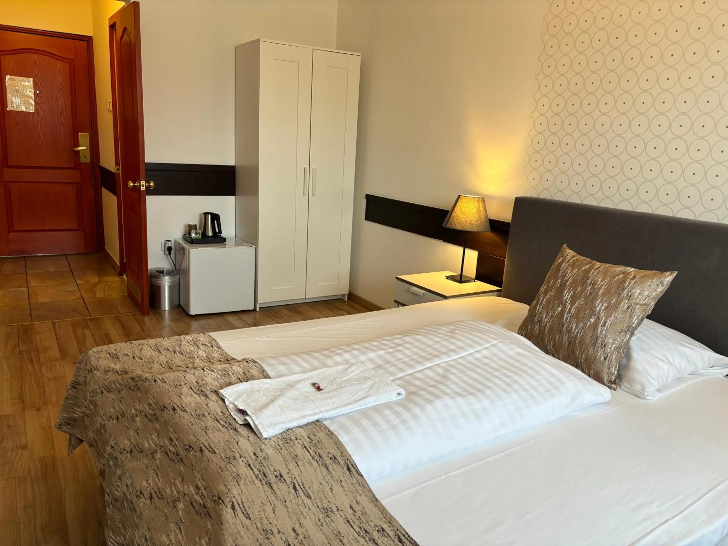 Bed in Hotel Gloria Budapest City Center