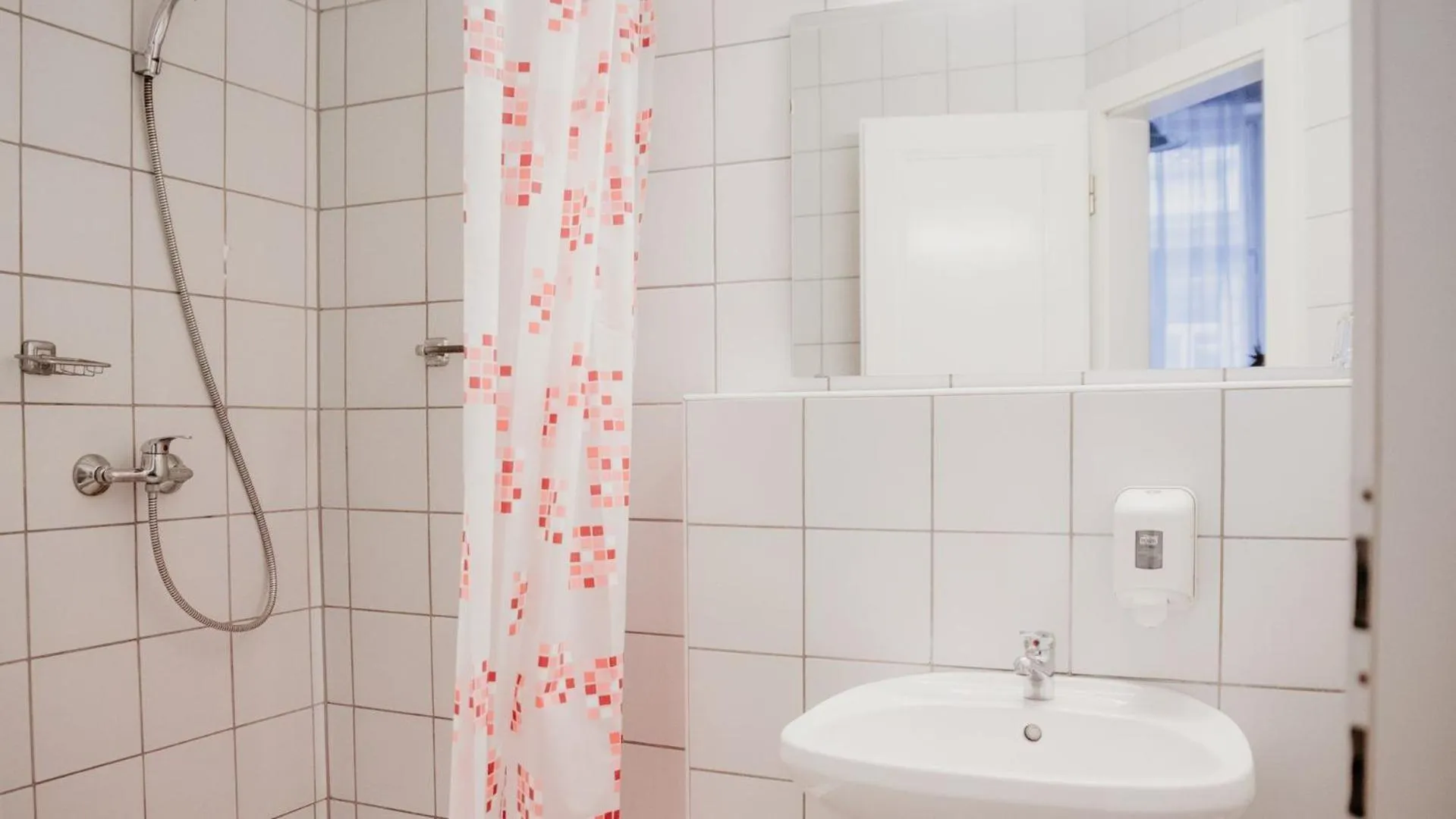 Bathroom in MP Hostel Budapest