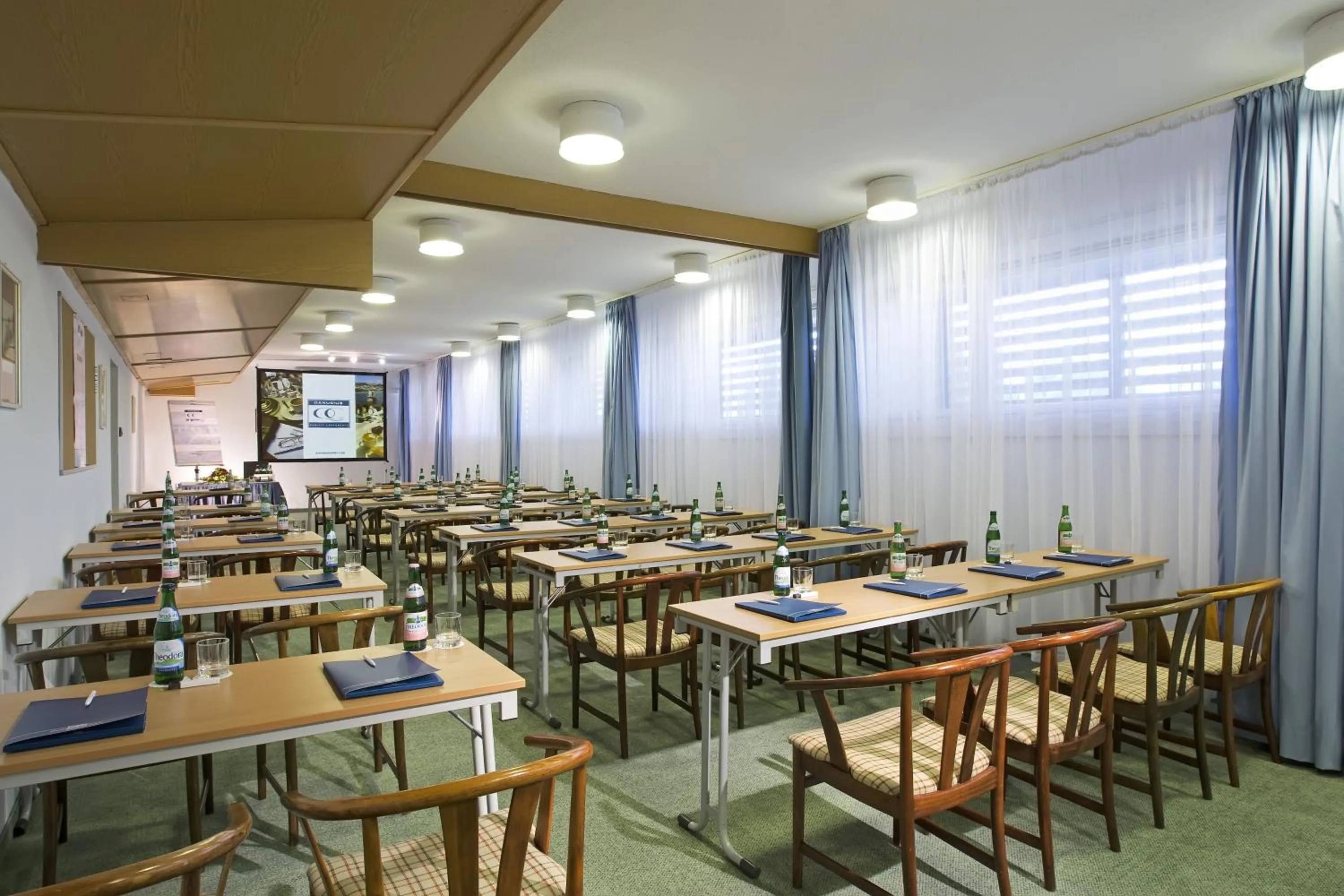 Business facilities in Danubius Hotel Marina