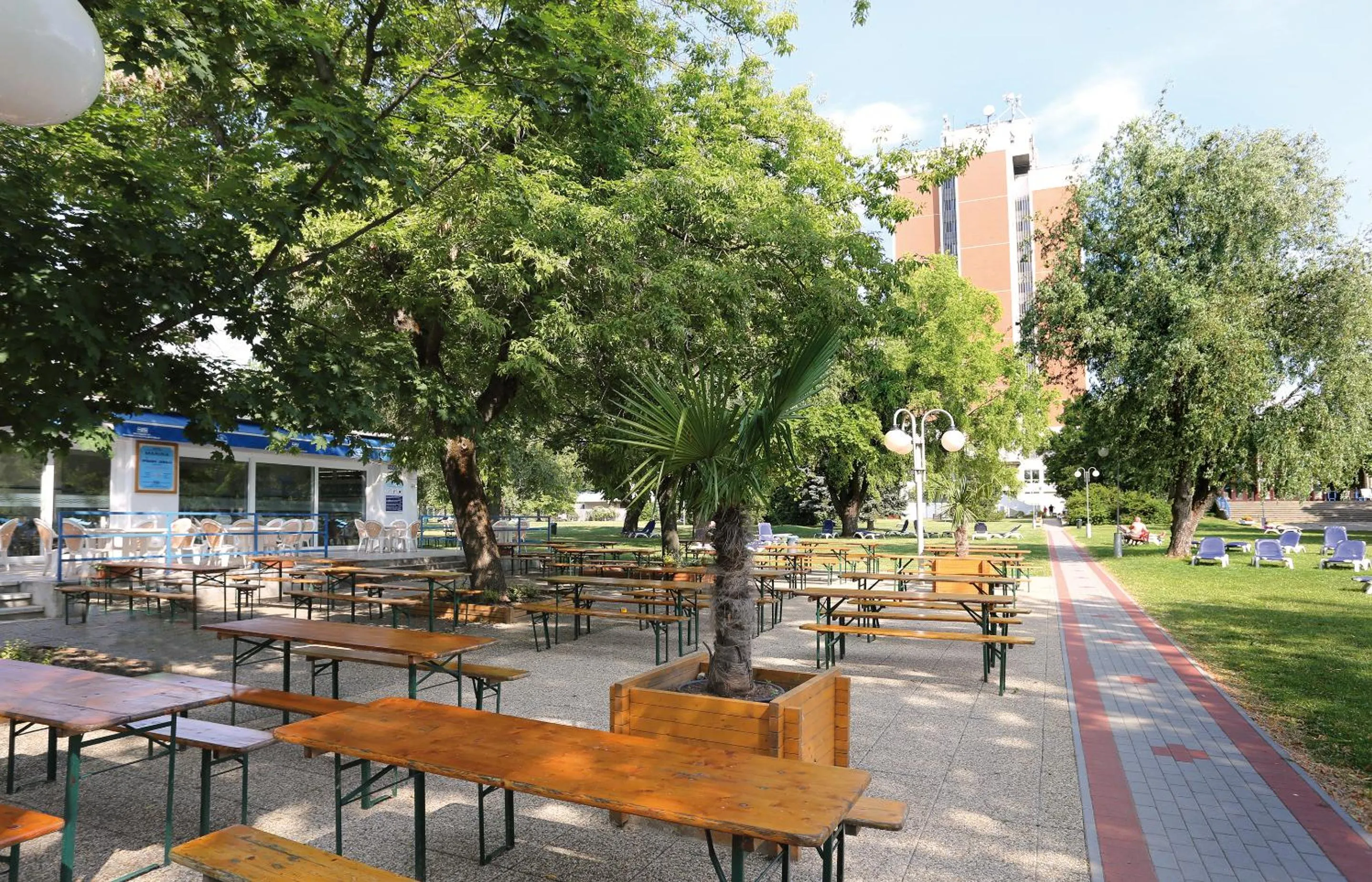 Restaurant/places to eat in Danubius Hotel Marina