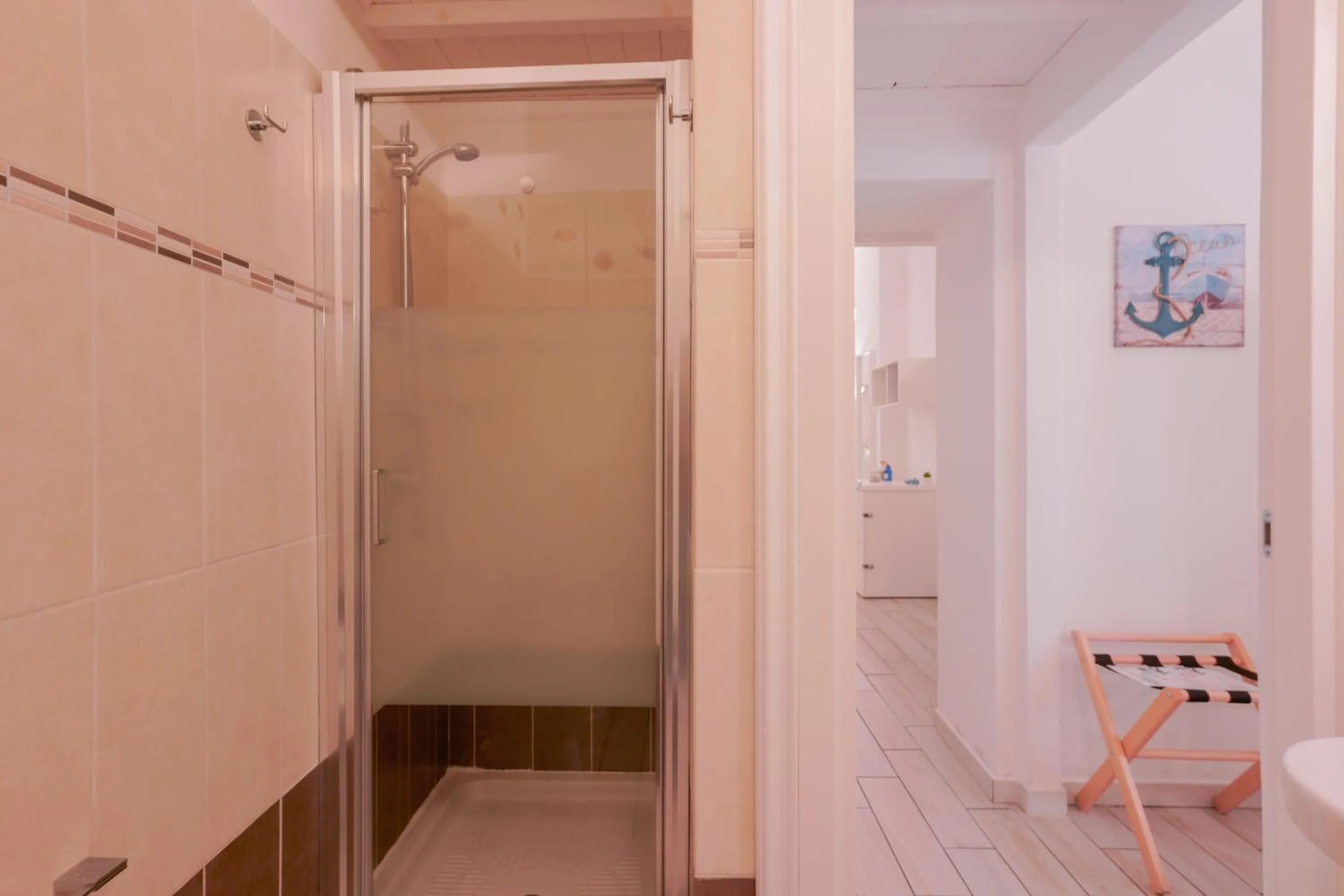 Shower in Approdo Rooms - Eja Sardinia