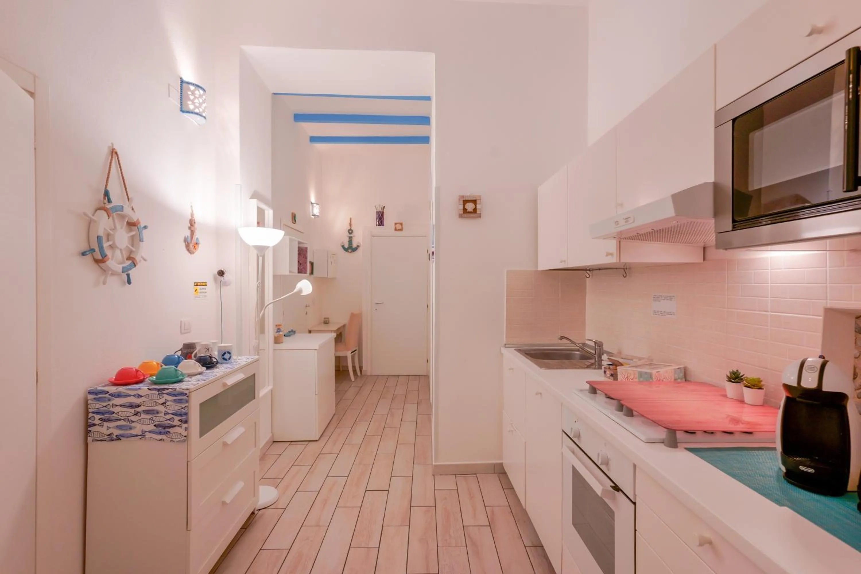 microwave in Approdo Rooms - Eja Sardinia