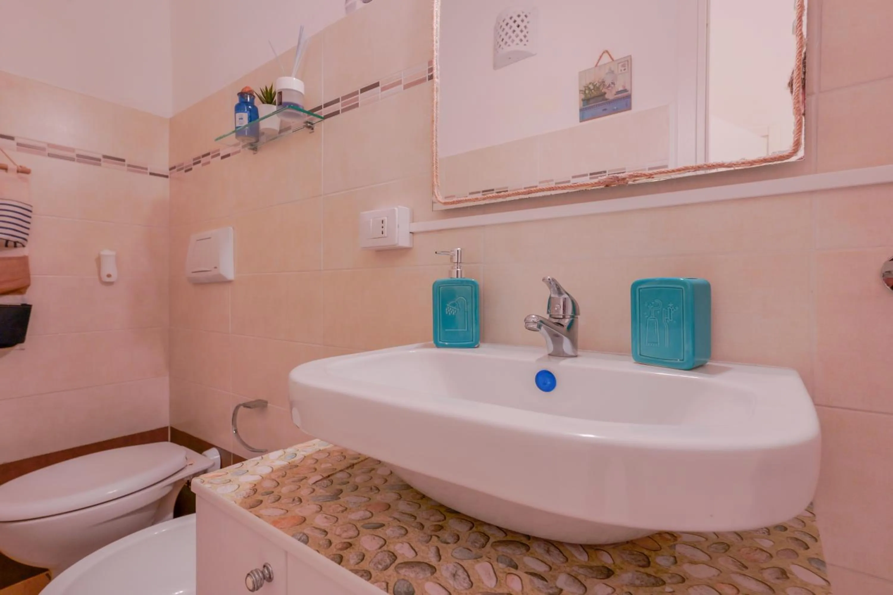 Toilet in Approdo Rooms - Eja Sardinia