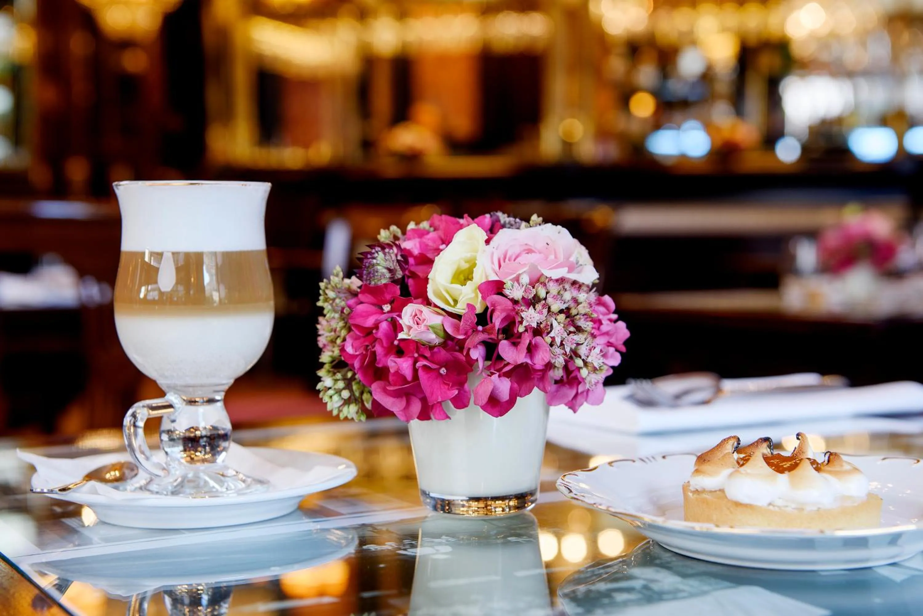 Food and drinks in Danubius Hotel Astoria City Center