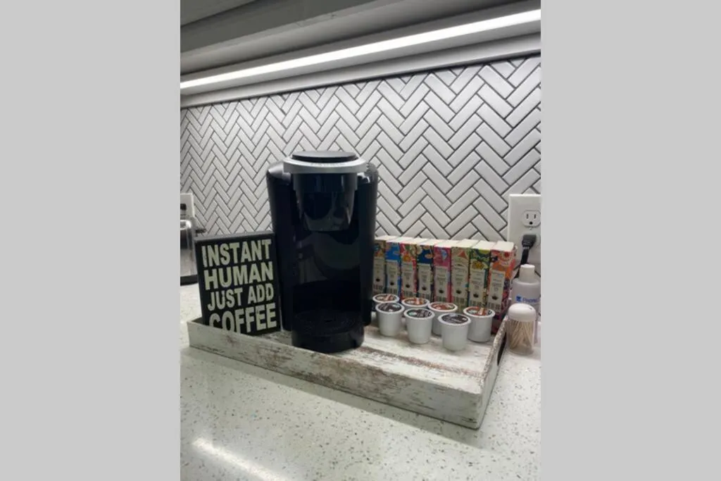 Coffee/tea facilities in Updated Home, King bed suite Gated Free Parking