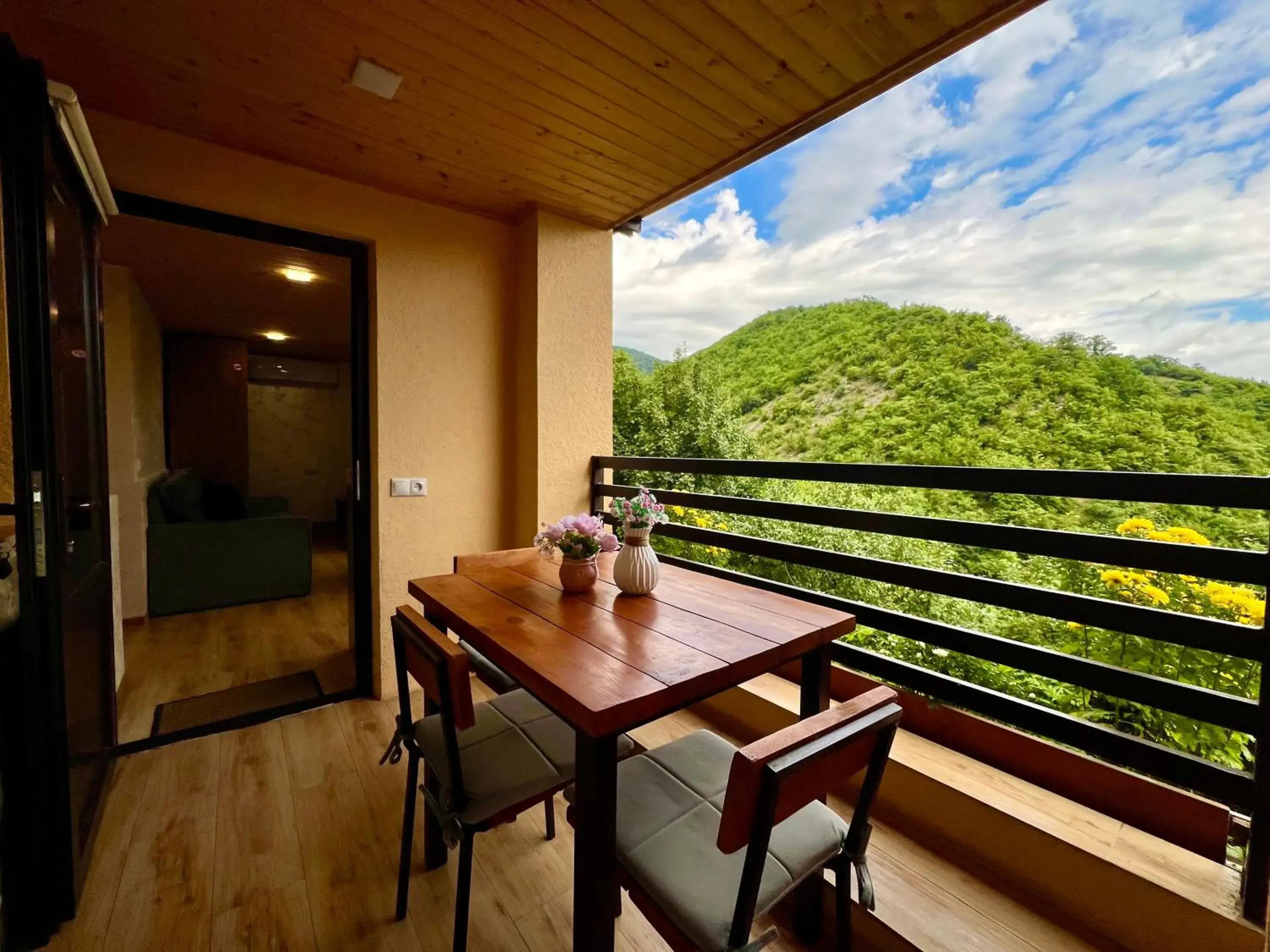 Quadruple Room with Mountain View - single occupancy in DiliVita Rest House Quadruple Room with Mountain View - single occupancy in DiliVita Rest House