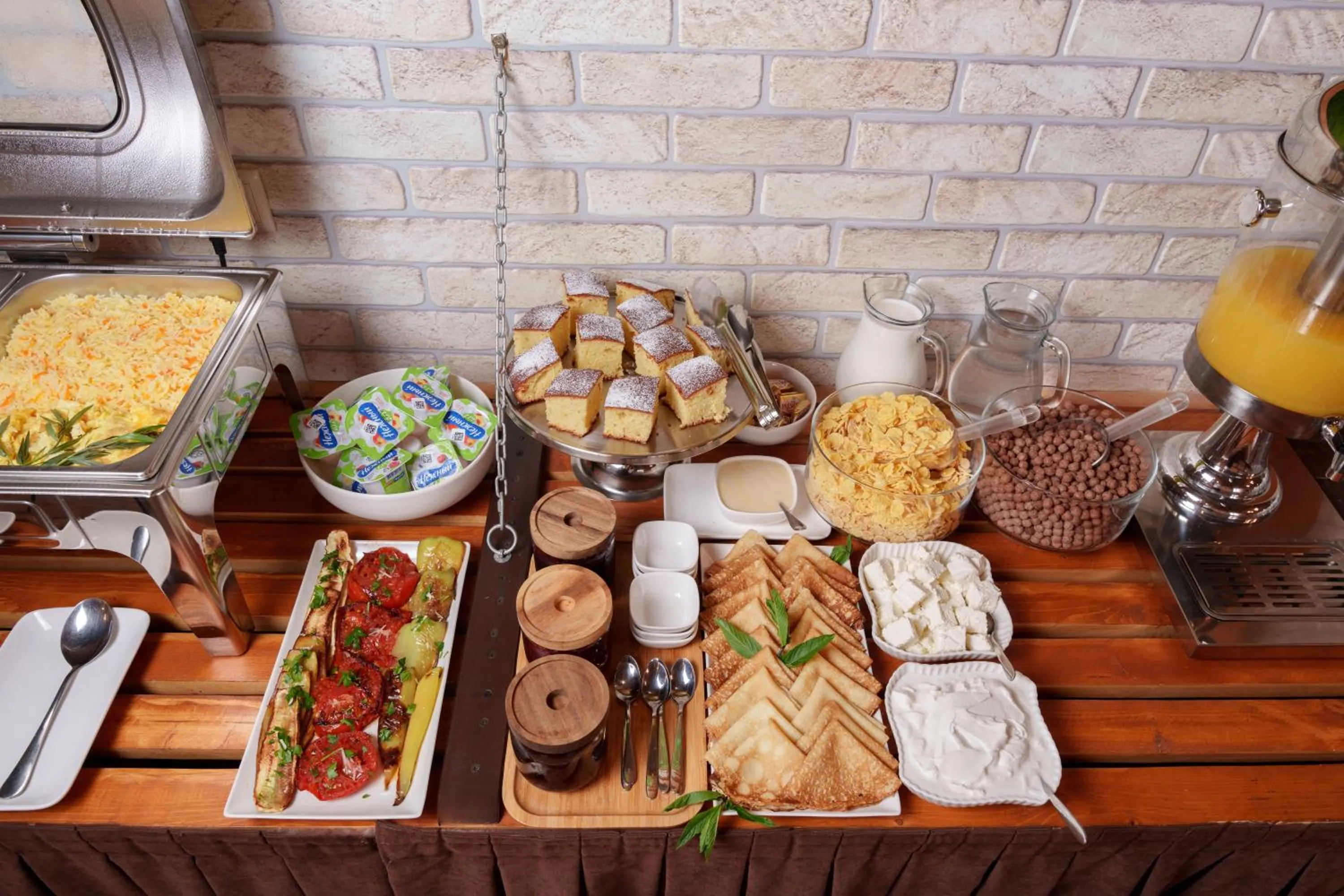 Breakfast in DiliVita Rest House