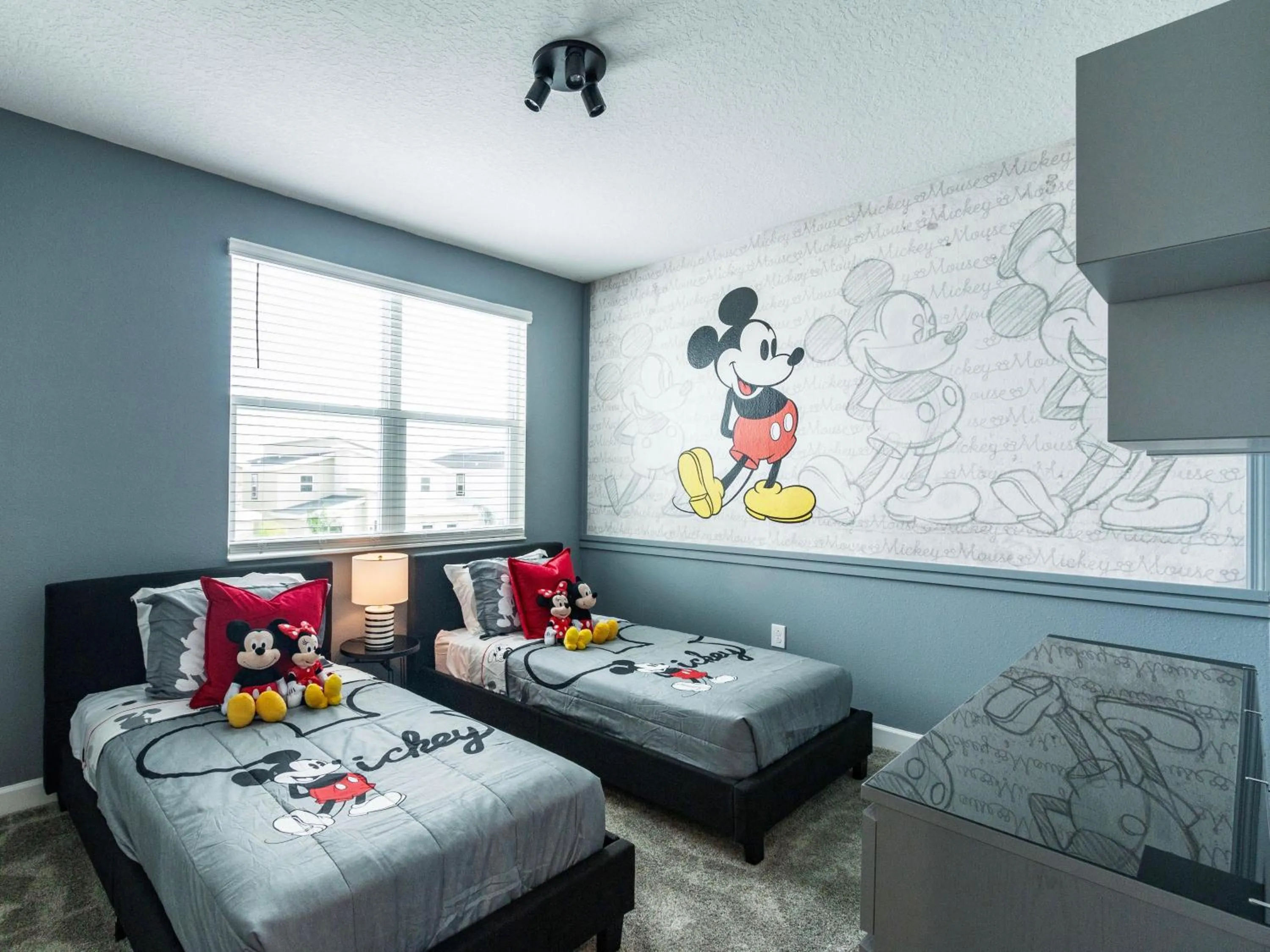 Bed in 700SST-The Retreat at ChampionsGate